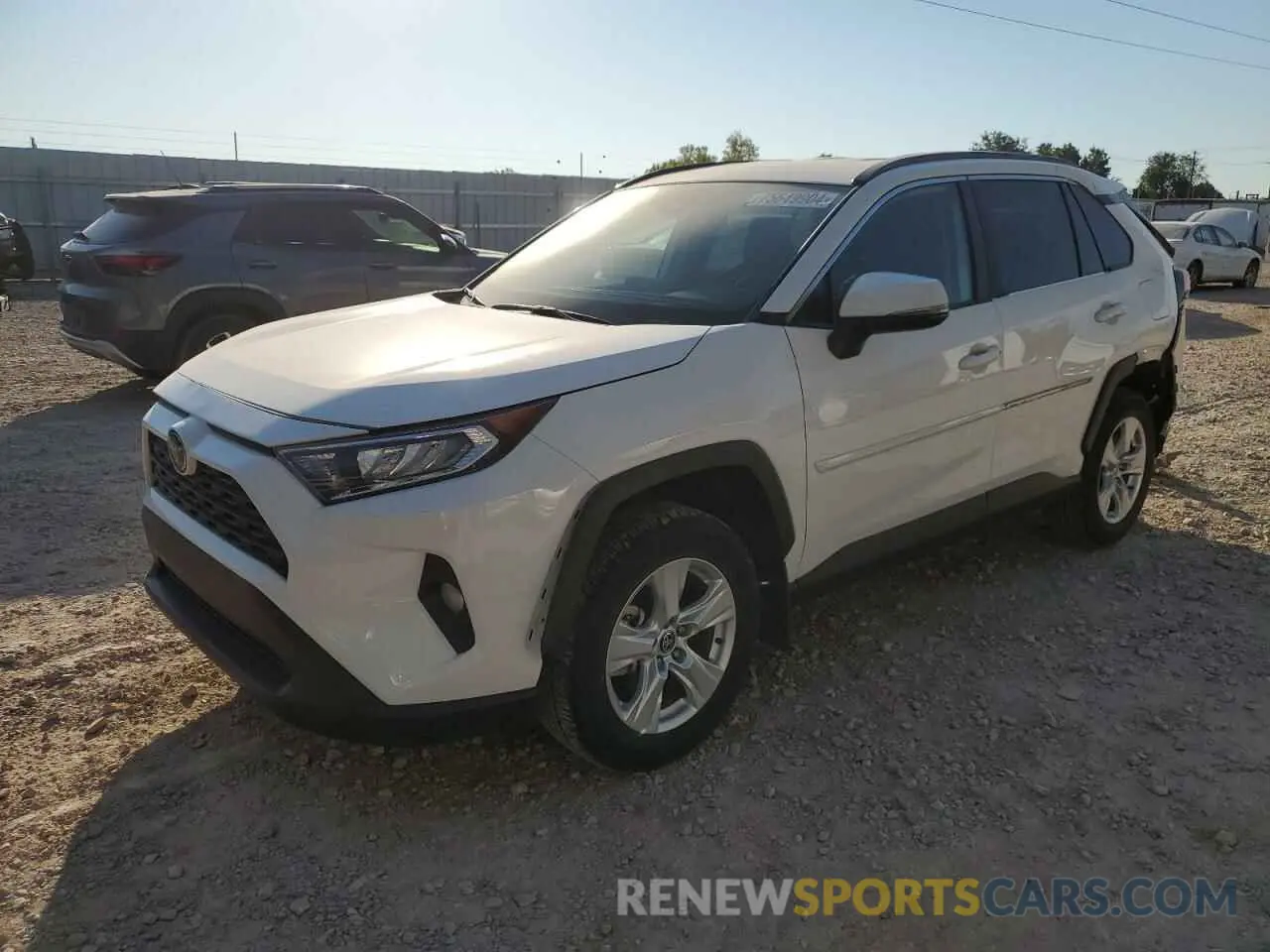 1 Photograph of a damaged car 2T3W1RFV5MC168878 TOYOTA RAV4 2021