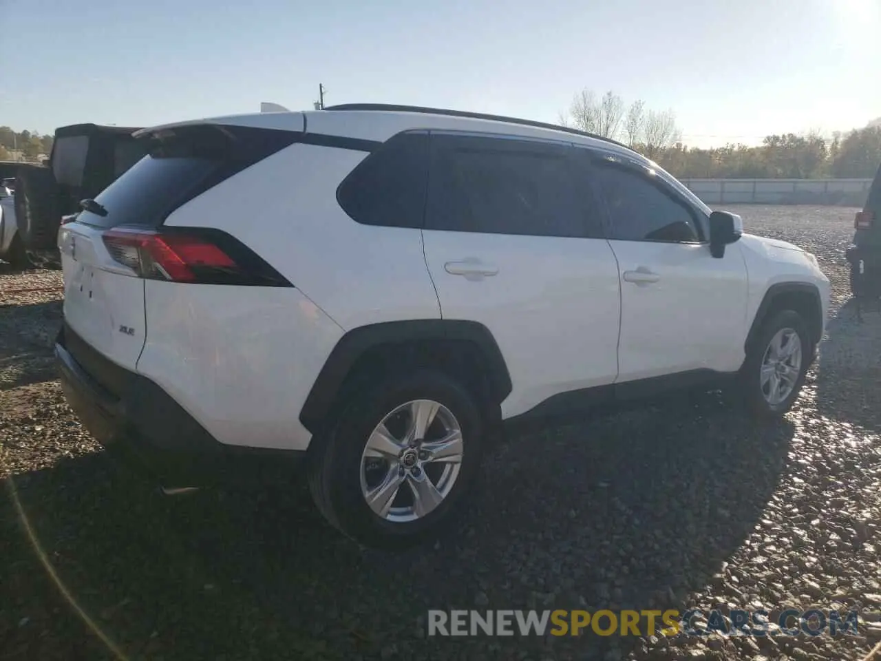 3 Фотография поврежденного автомобиля 2T3W1RFV5MC168881 TOYOTA RAV4 2021