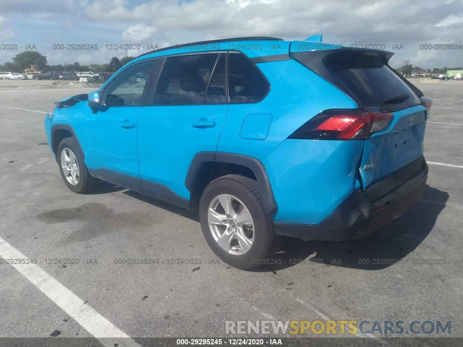 3 Photograph of a damaged car 2T3W1RFV5MW113121 TOYOTA RAV4 2021