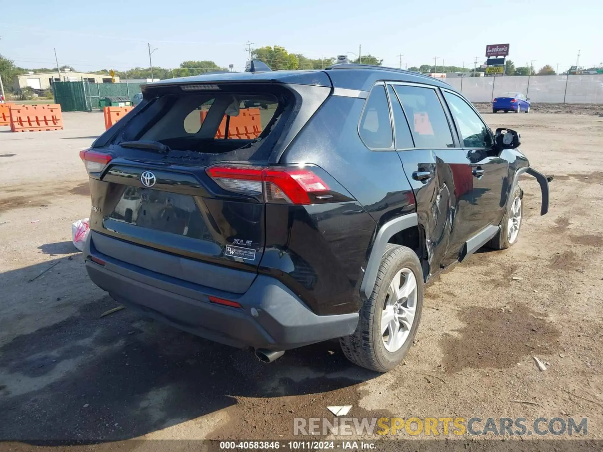 4 Photograph of a damaged car 2T3W1RFV5MW117914 TOYOTA RAV4 2021
