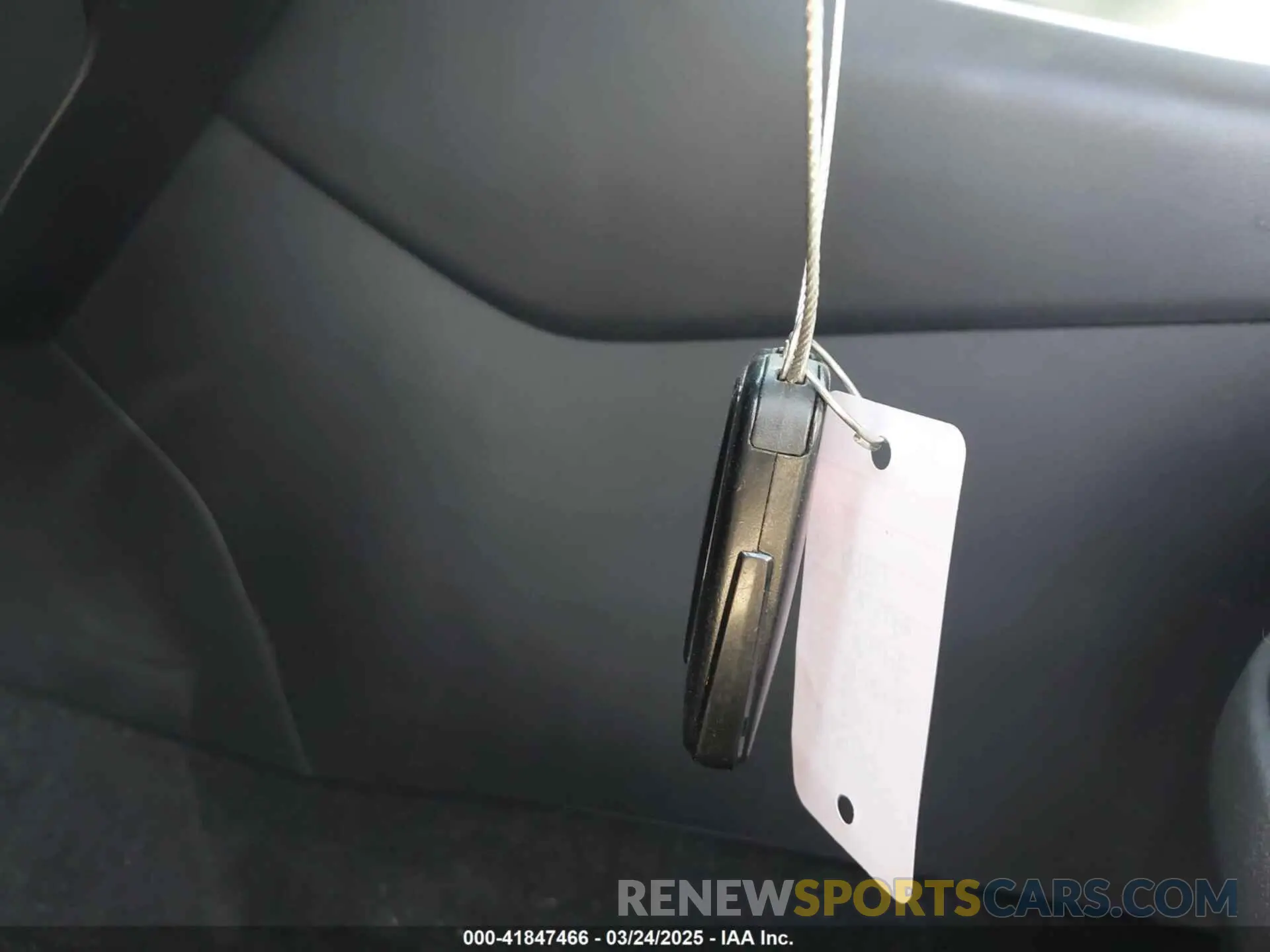 11 Photograph of a damaged car 2T3W1RFV5MW134986 TOYOTA RAV4 2021