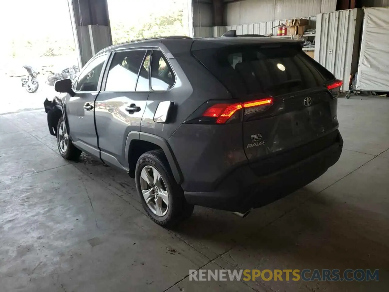3 Photograph of a damaged car 2T3W1RFV6MC117504 TOYOTA RAV4 2021