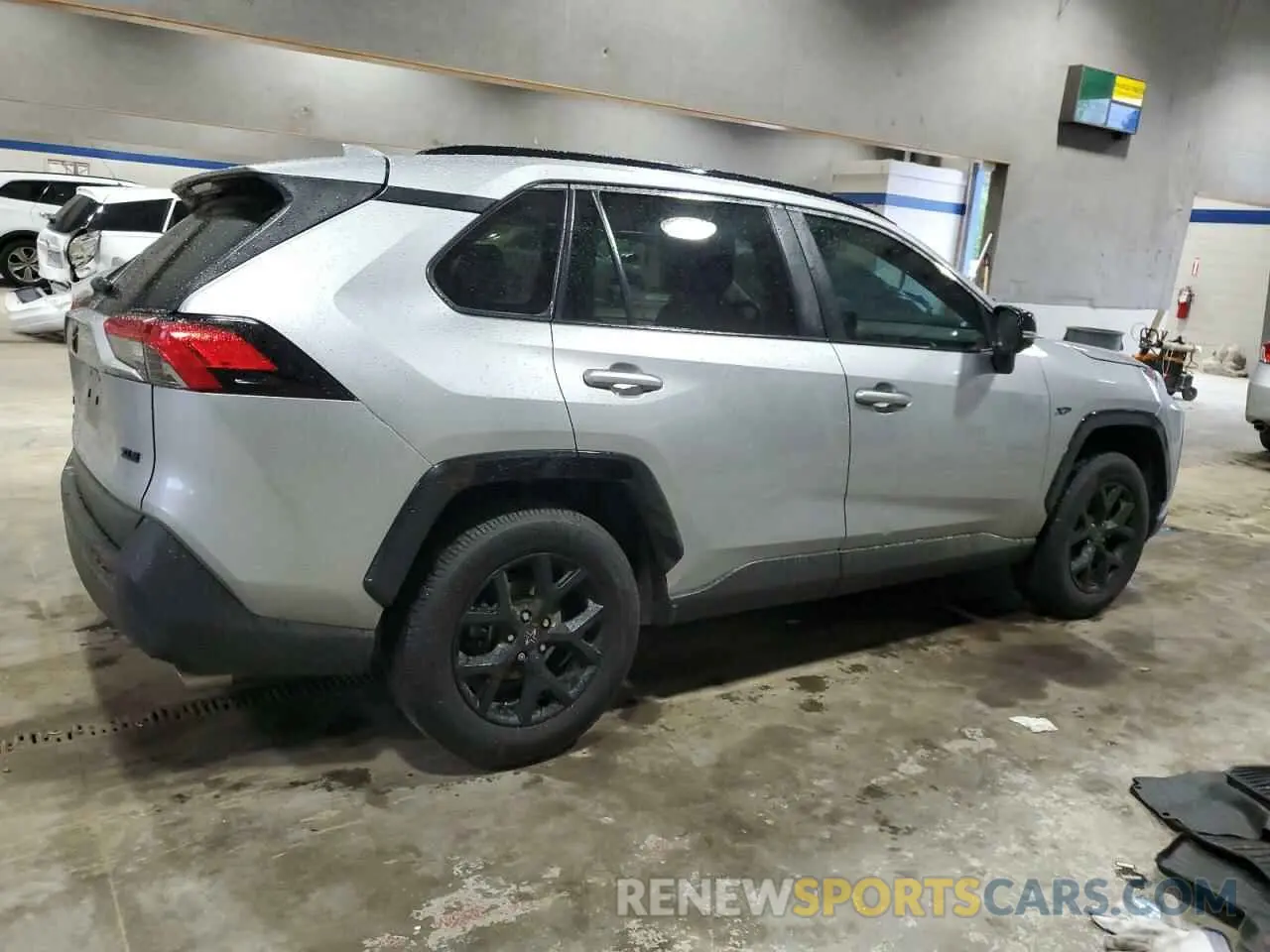 3 Фотография поврежденного автомобиля 2T3W1RFV6MC130978 TOYOTA RAV4 2021