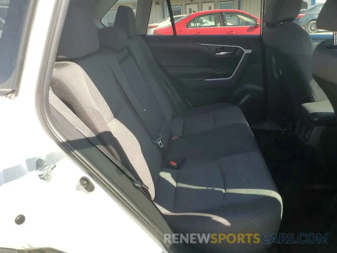 10 Фотография поврежденного автомобиля 2T3W1RFV6MC164029 TOYOTA RAV4 2021