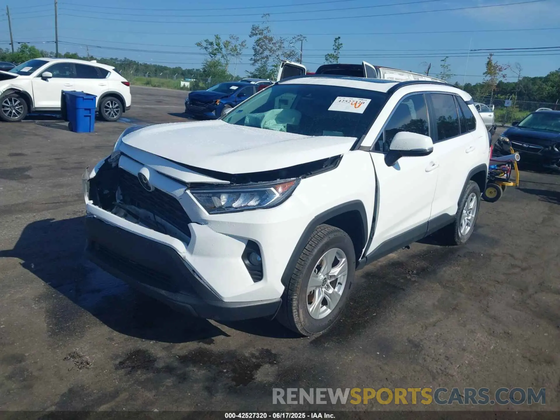 2 Фотография поврежденного автомобиля 2T3W1RFV6MC167531 TOYOTA RAV4 2021