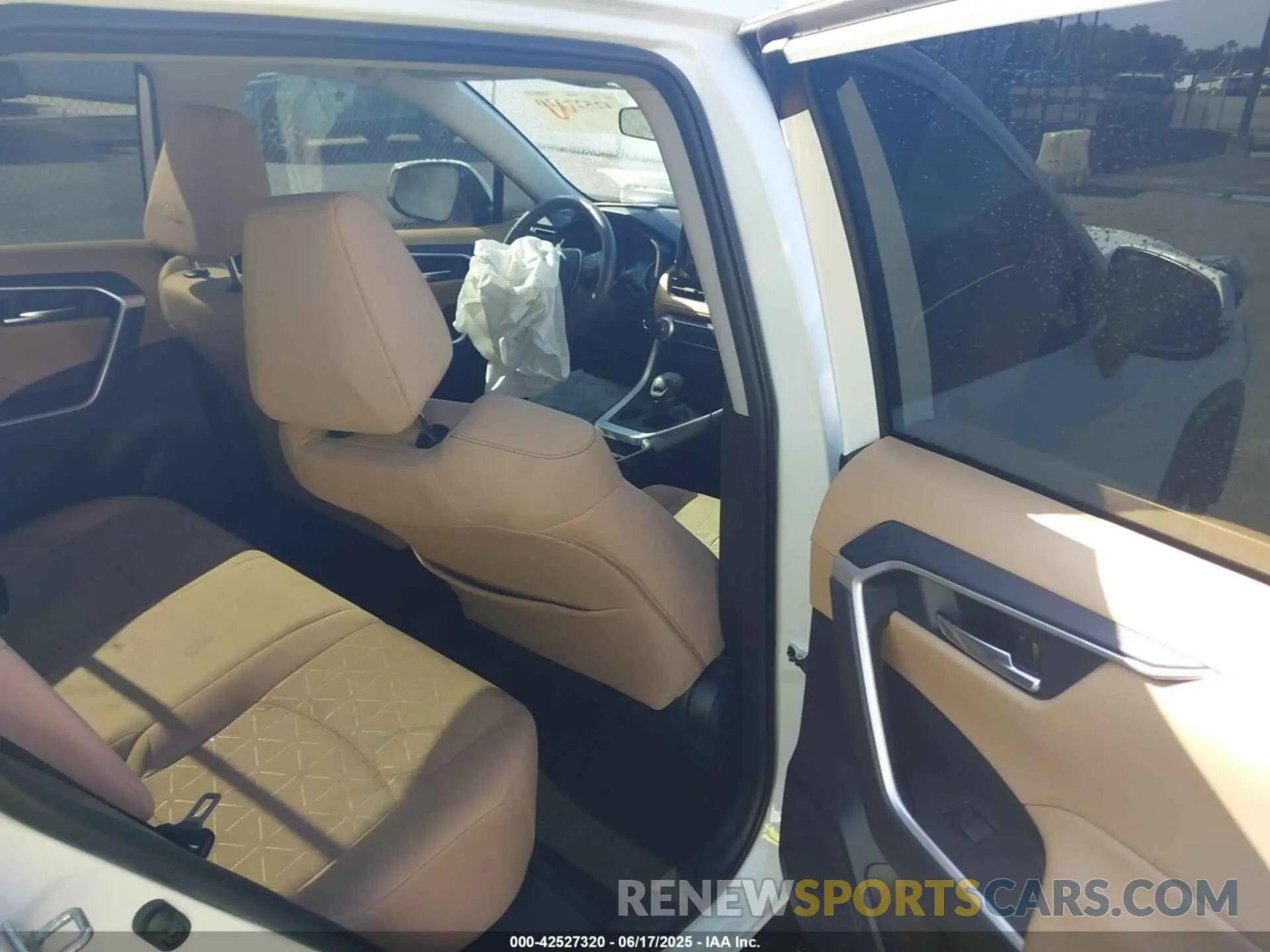 8 Фотография поврежденного автомобиля 2T3W1RFV6MC167531 TOYOTA RAV4 2021