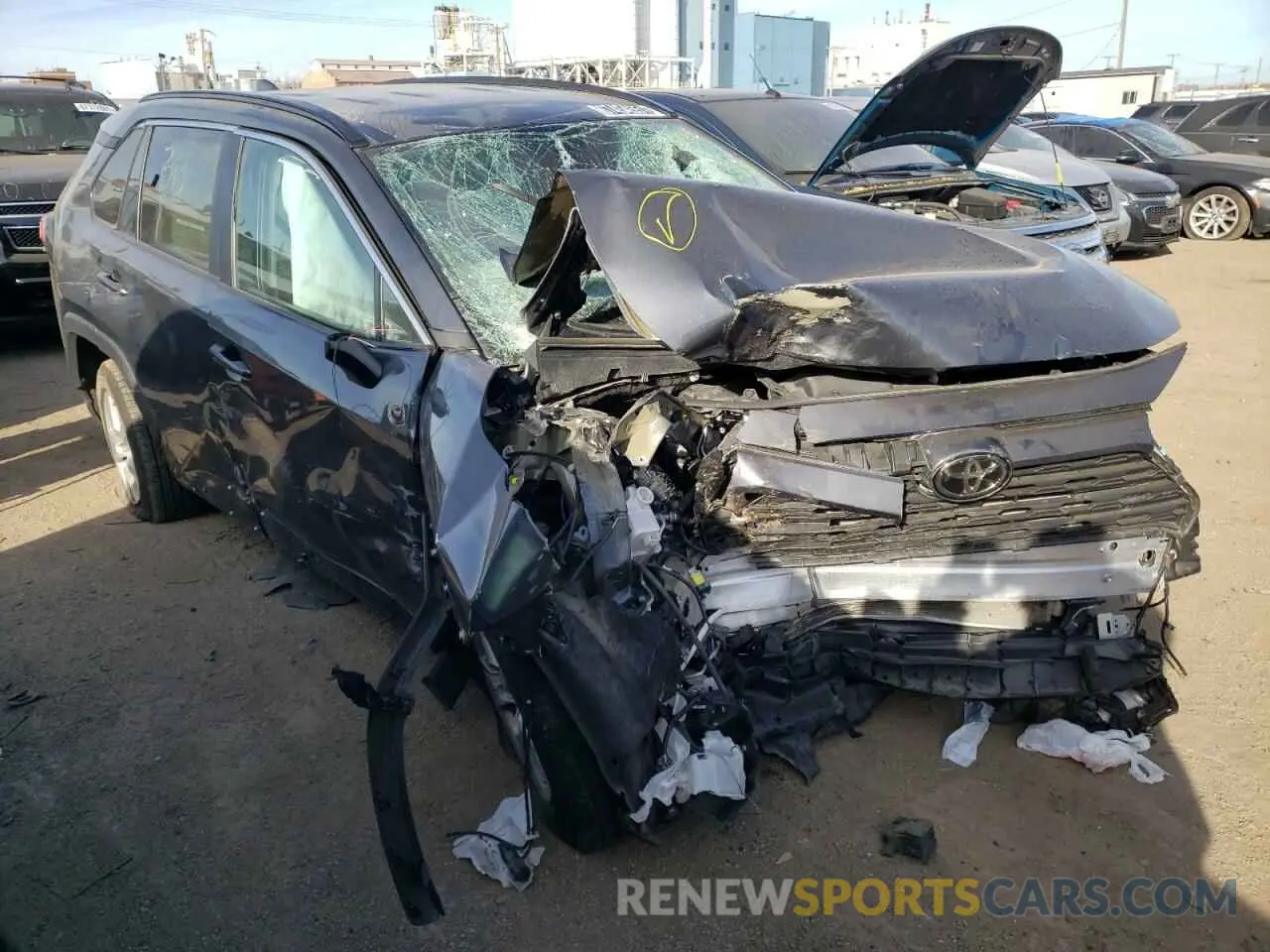 1 Photograph of a damaged car 2T3W1RFV6MW112625 TOYOTA RAV4 2021