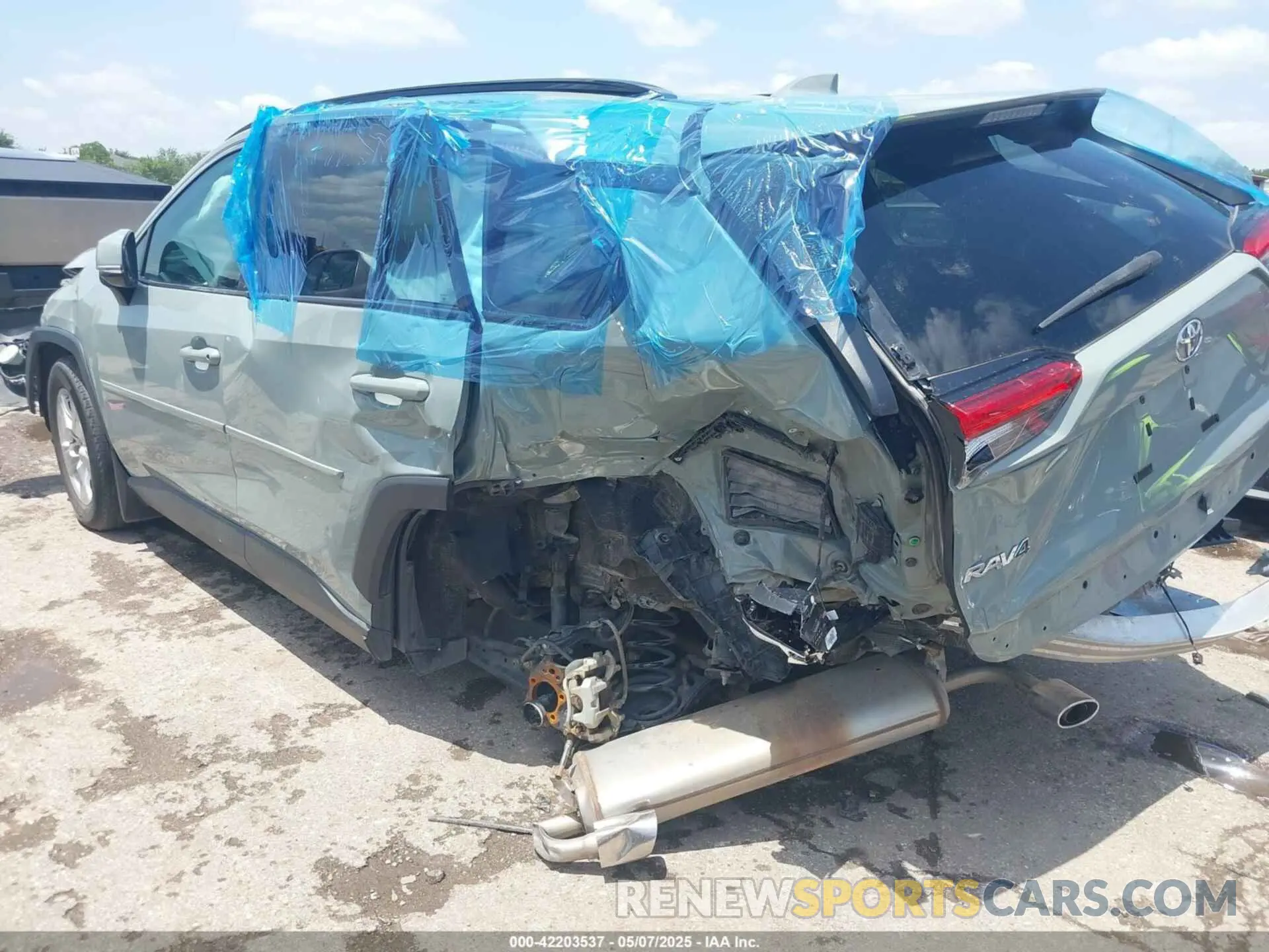 3 Photograph of a damaged car 2T3W1RFV6MW155698 TOYOTA RAV4 2021