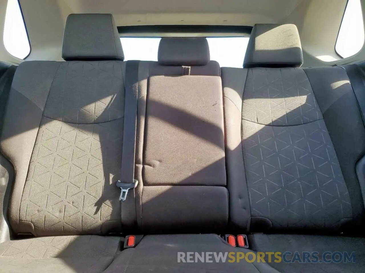 10 Фотография поврежденного автомобиля 2T3W1RFV7MC090071 TOYOTA RAV4 2021