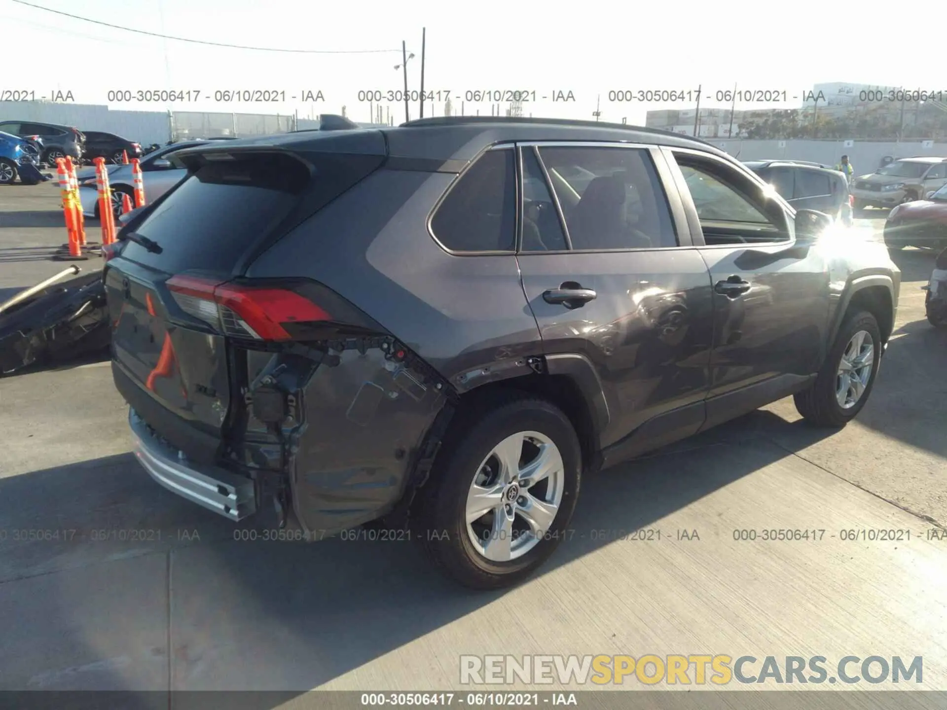 4 Photograph of a damaged car 2T3W1RFV7MC103451 TOYOTA RAV4 2021