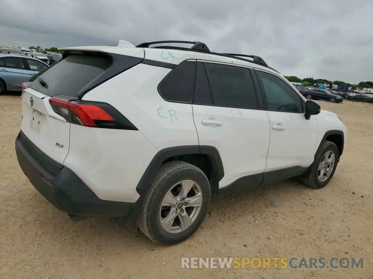3 Фотография поврежденного автомобиля 2T3W1RFV7MC142010 TOYOTA RAV4 2021