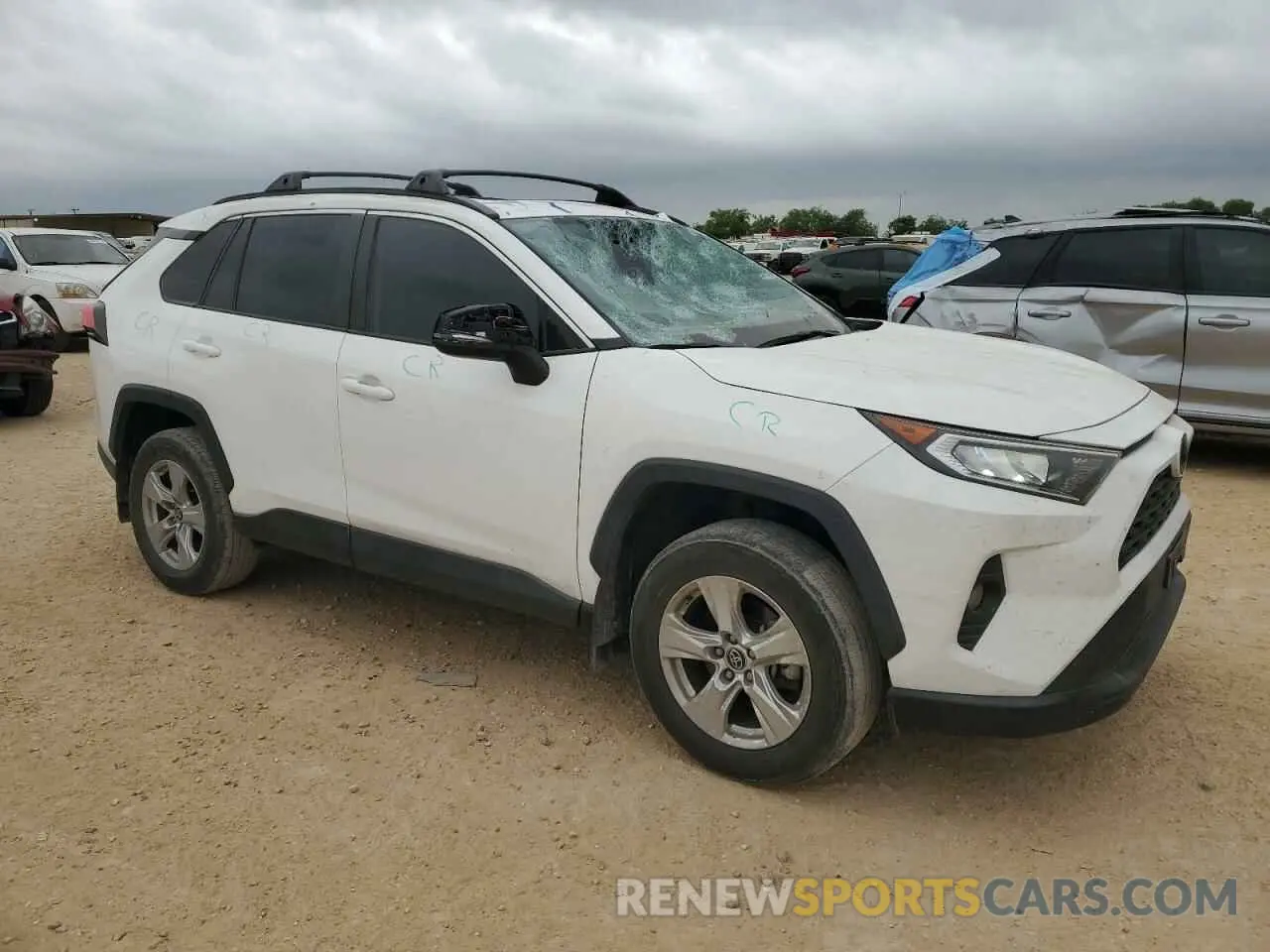 4 Фотография поврежденного автомобиля 2T3W1RFV7MC142010 TOYOTA RAV4 2021