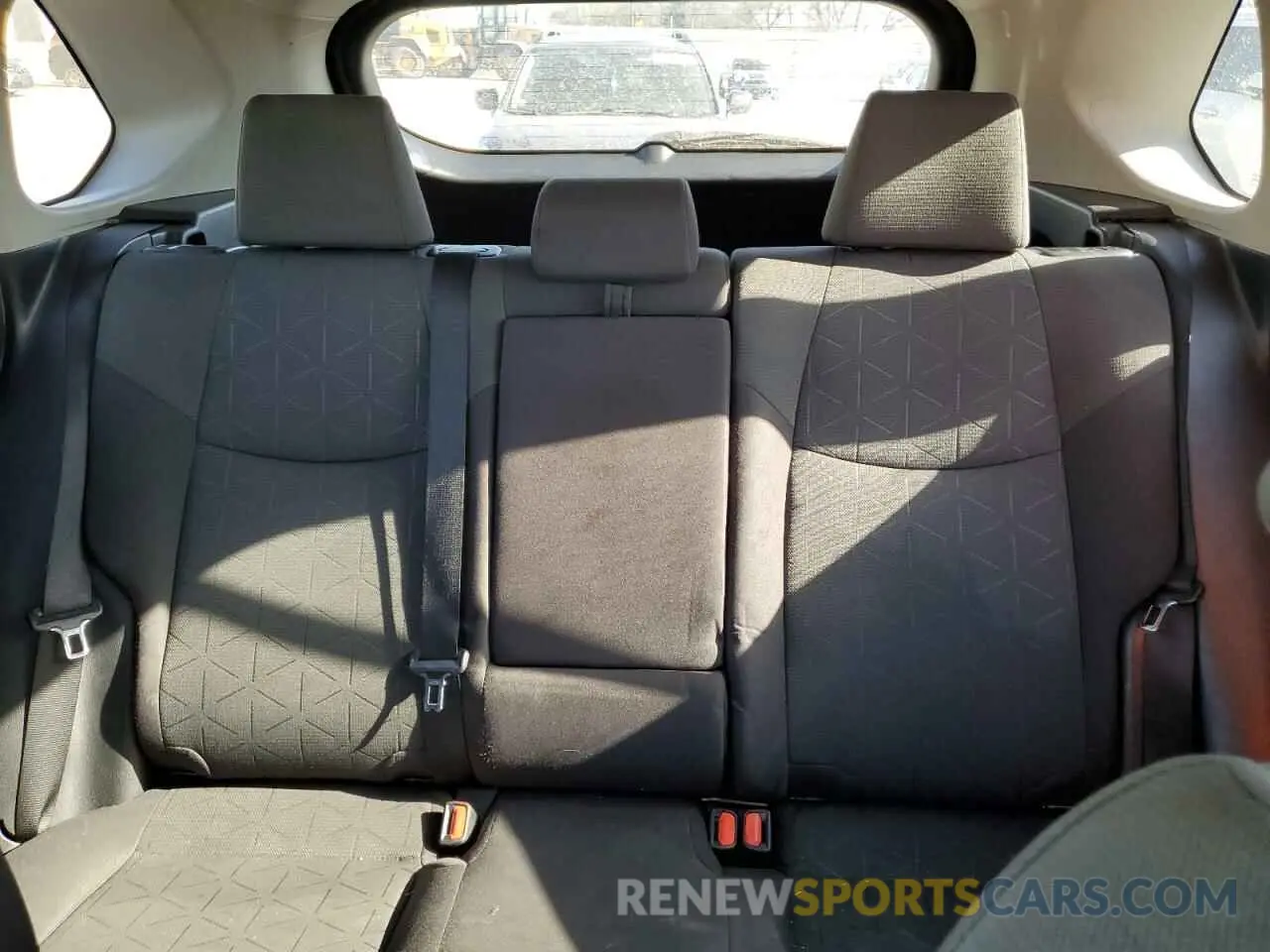 10 Фотография поврежденного автомобиля 2T3W1RFV7MW133810 TOYOTA RAV4 2021