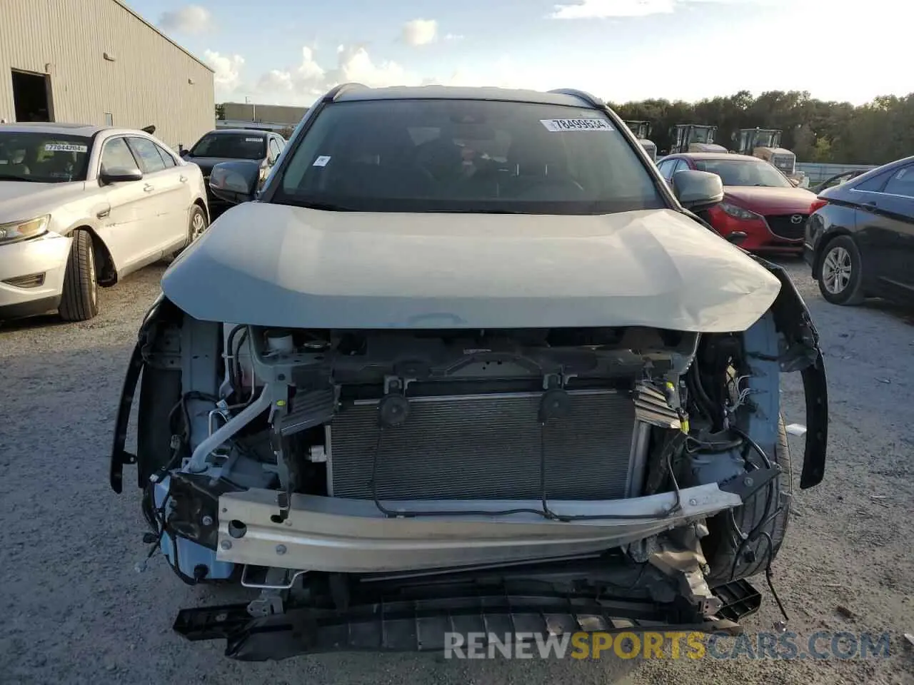 5 Photograph of a damaged car 2T3W1RFV7MW135461 TOYOTA RAV4 2021