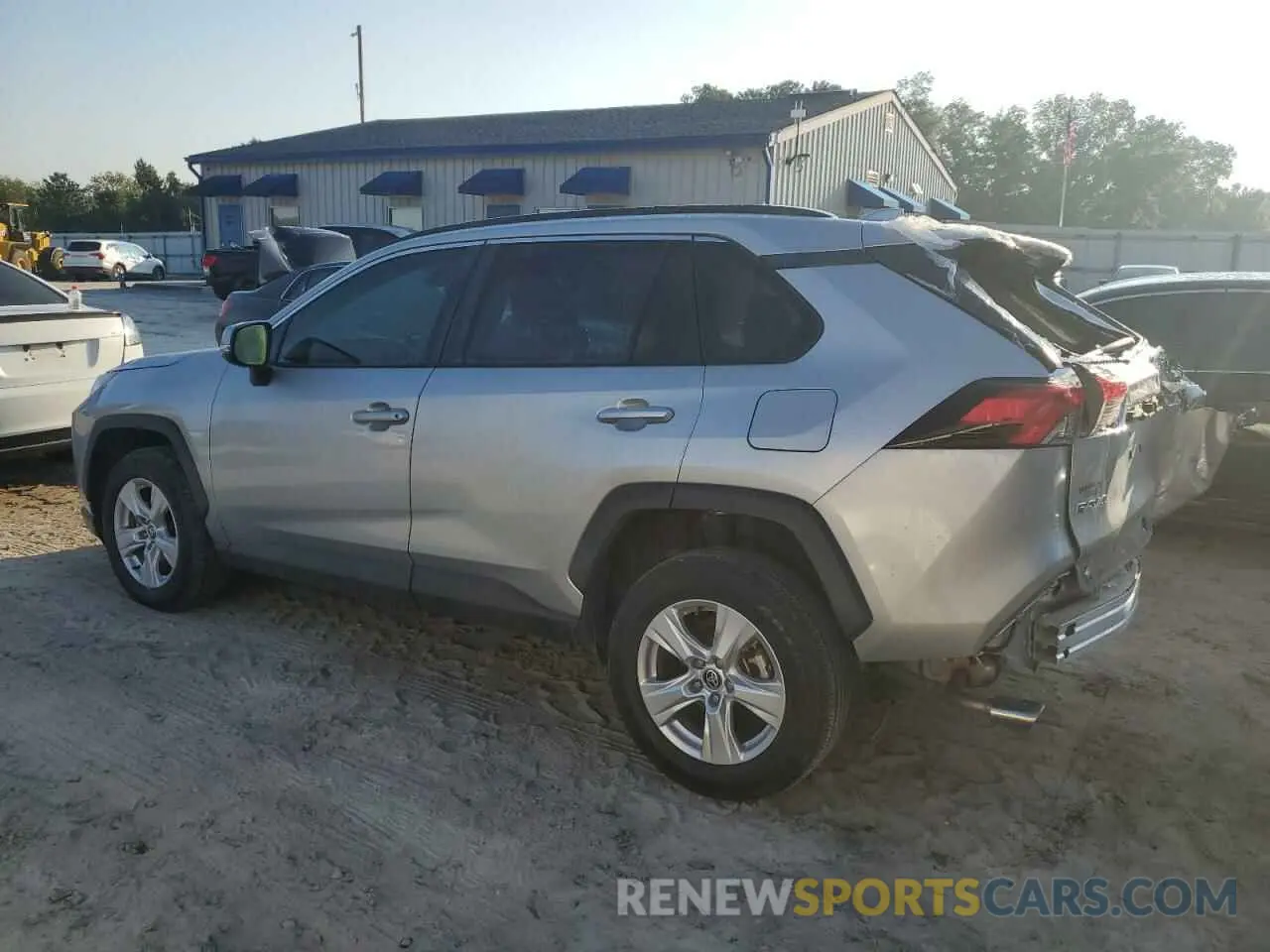 2 Фотография поврежденного автомобиля 2T3W1RFV7MW144130 TOYOTA RAV4 2021