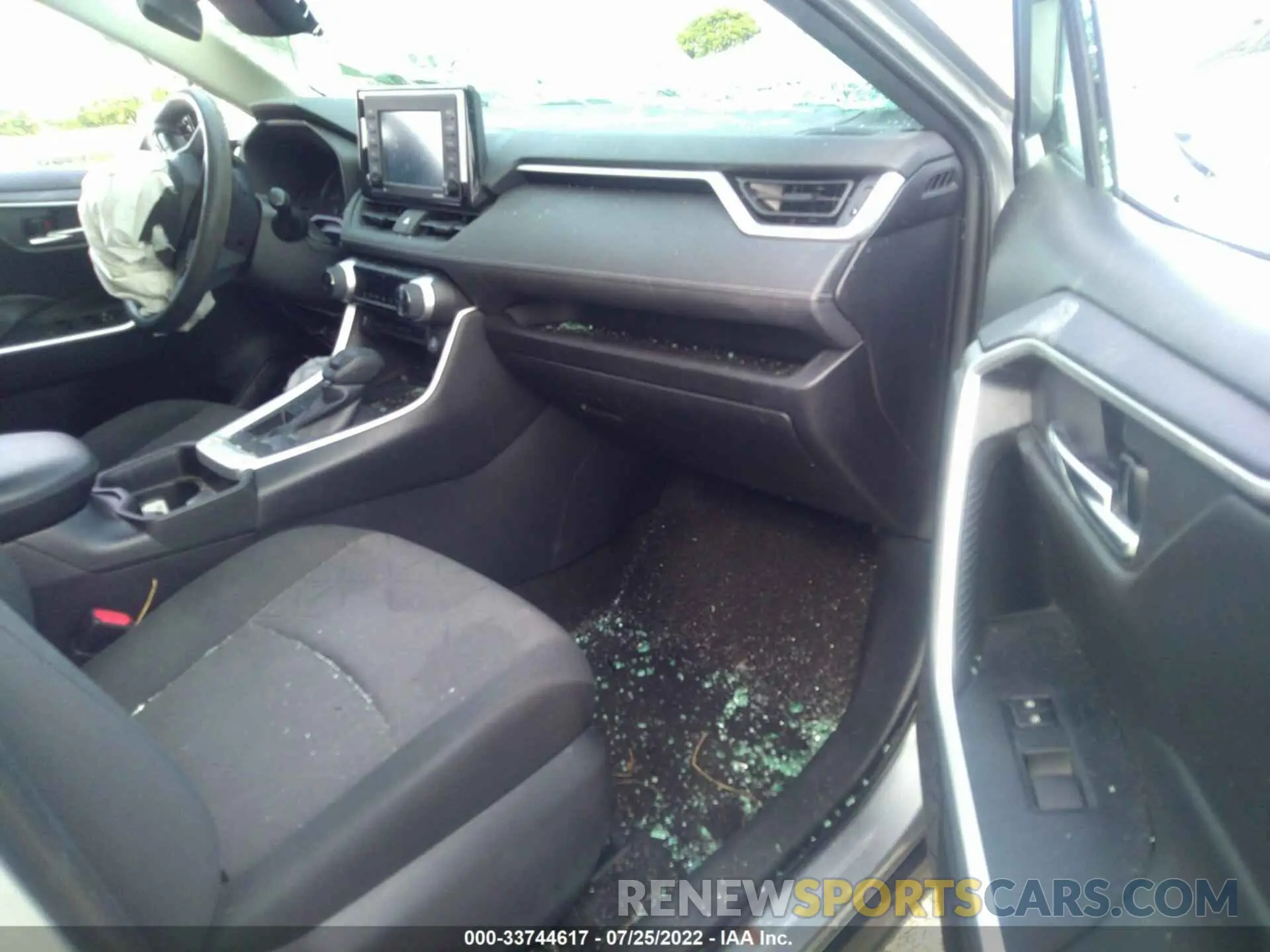 5 Фотография поврежденного автомобиля 2T3W1RFV8MC099961 TOYOTA RAV4 2021