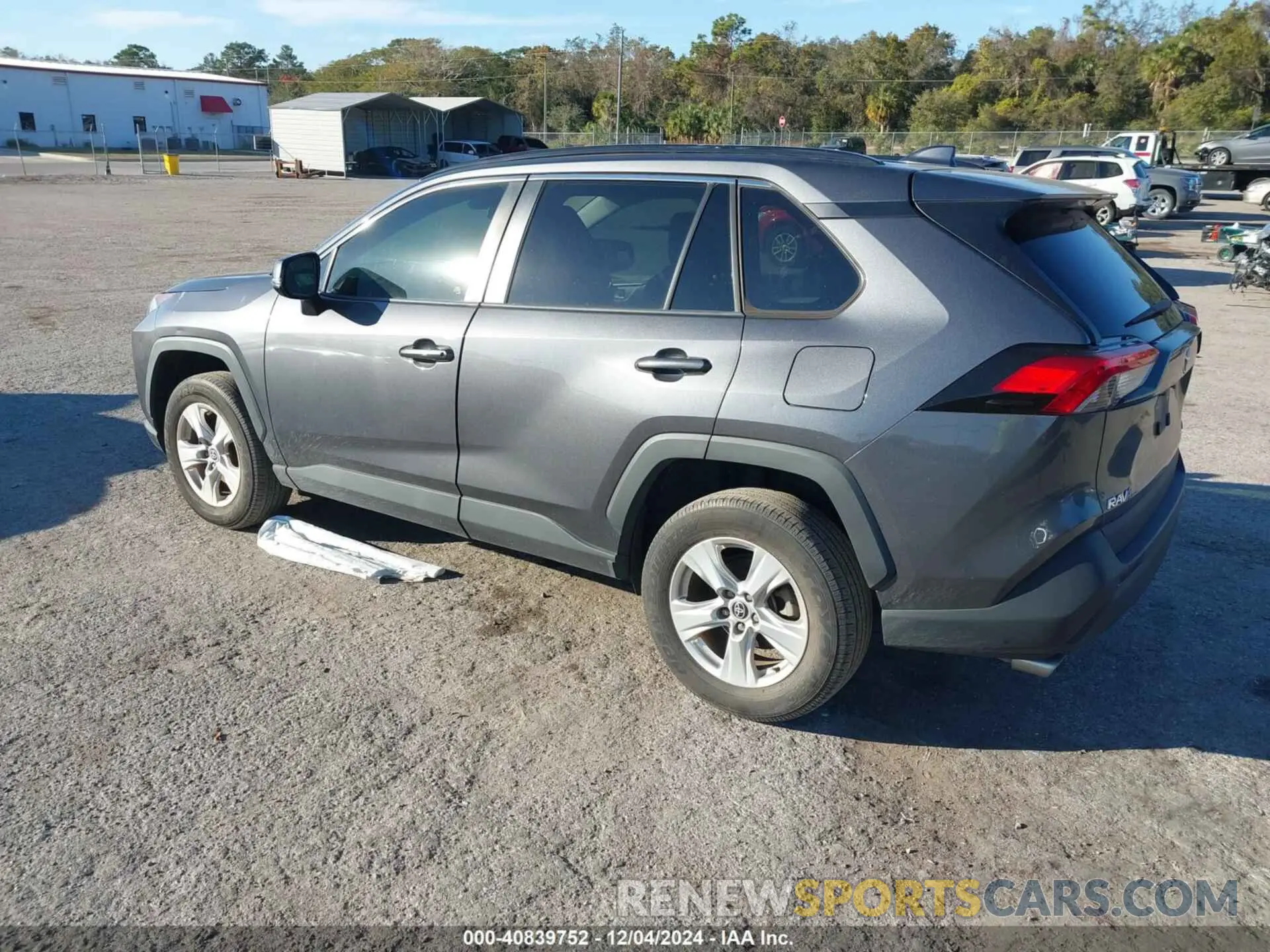 3 Фотография поврежденного автомобиля 2T3W1RFV8MC159706 TOYOTA RAV4 2021