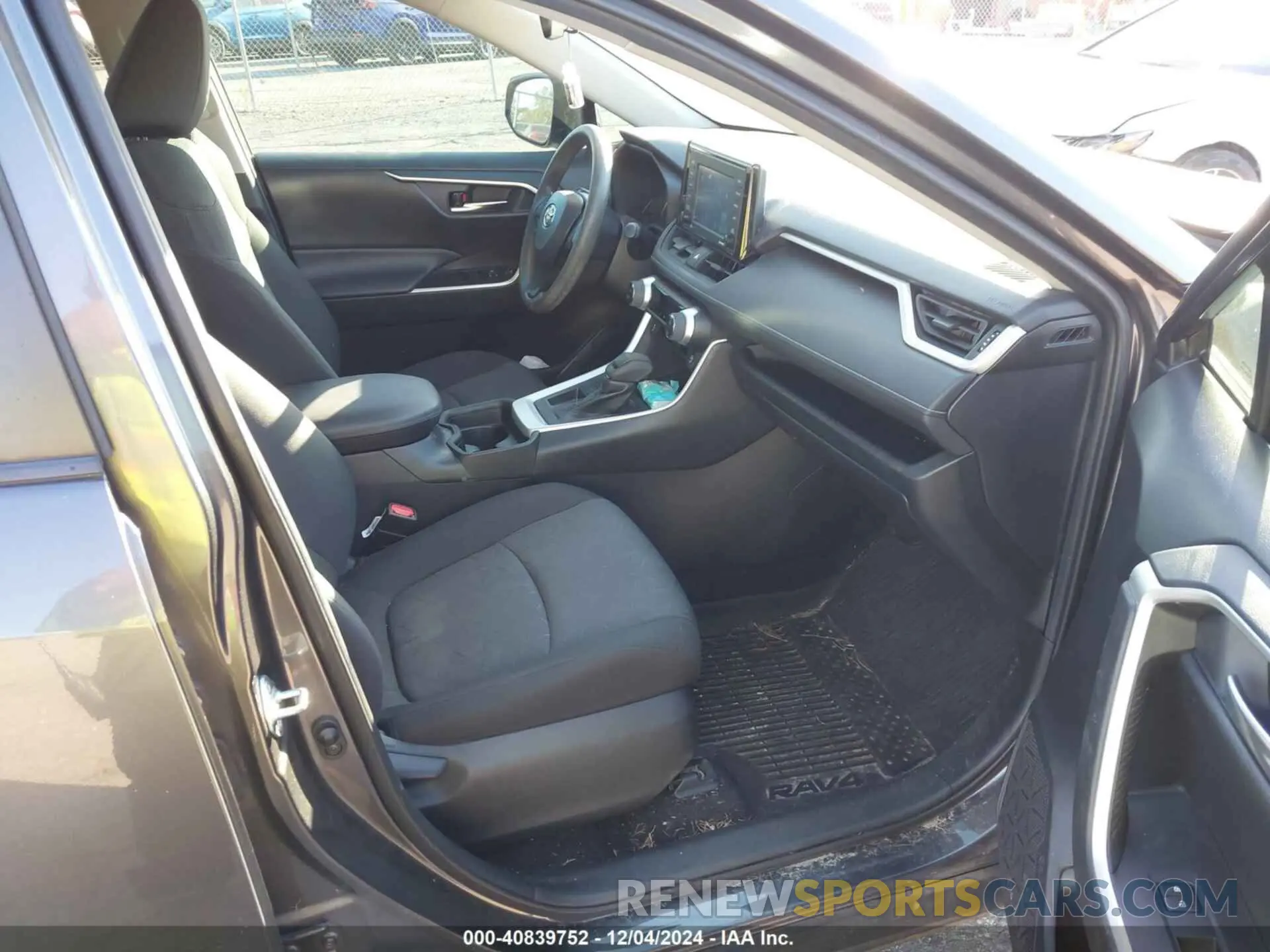 5 Фотография поврежденного автомобиля 2T3W1RFV8MC159706 TOYOTA RAV4 2021