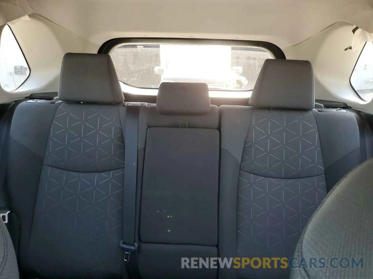 10 Фотография поврежденного автомобиля 2T3W1RFV8MW111895 TOYOTA RAV4 2021