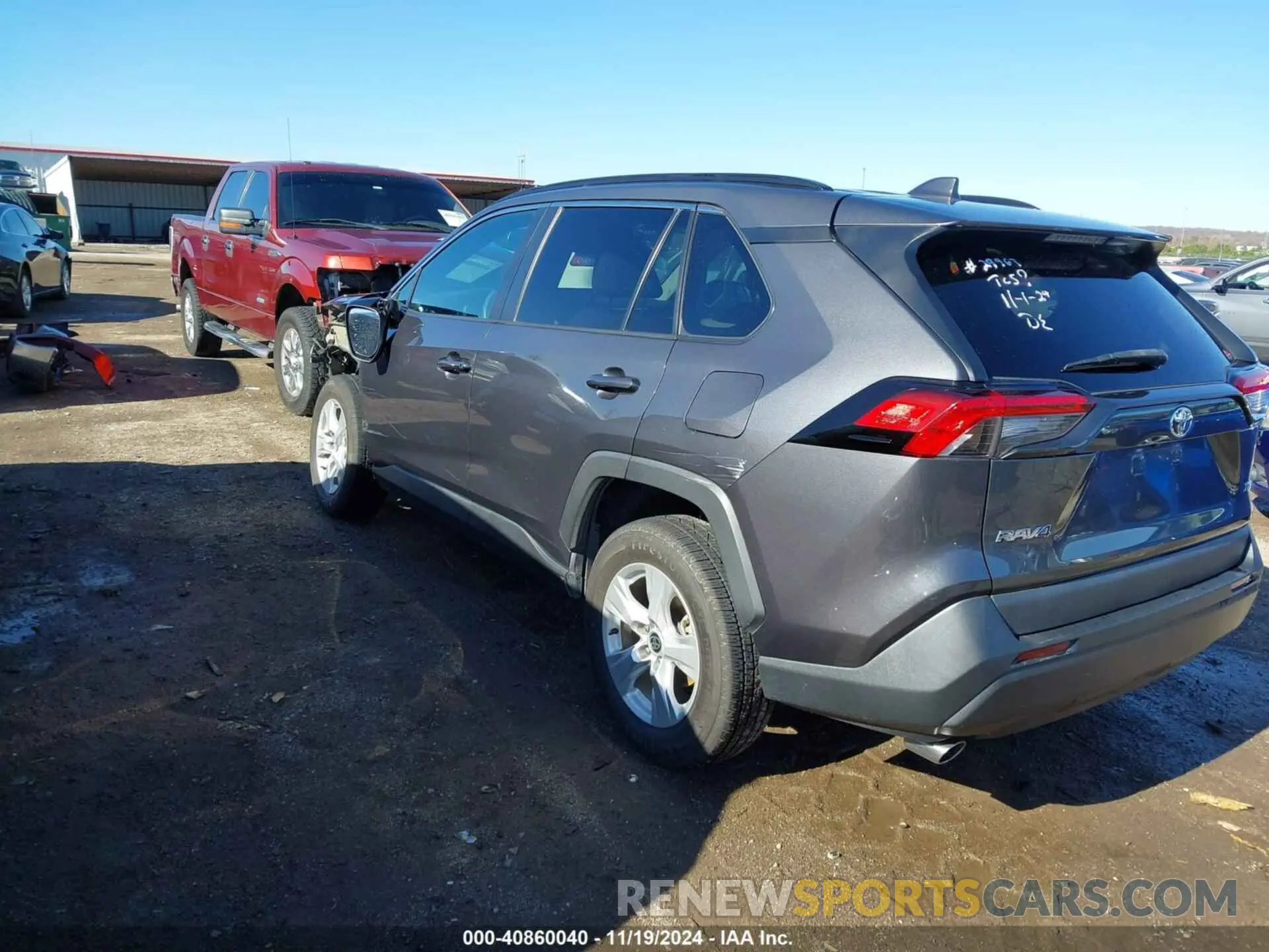 3 Фотография поврежденного автомобиля 2T3W1RFV8MW126686 TOYOTA RAV4 2021
