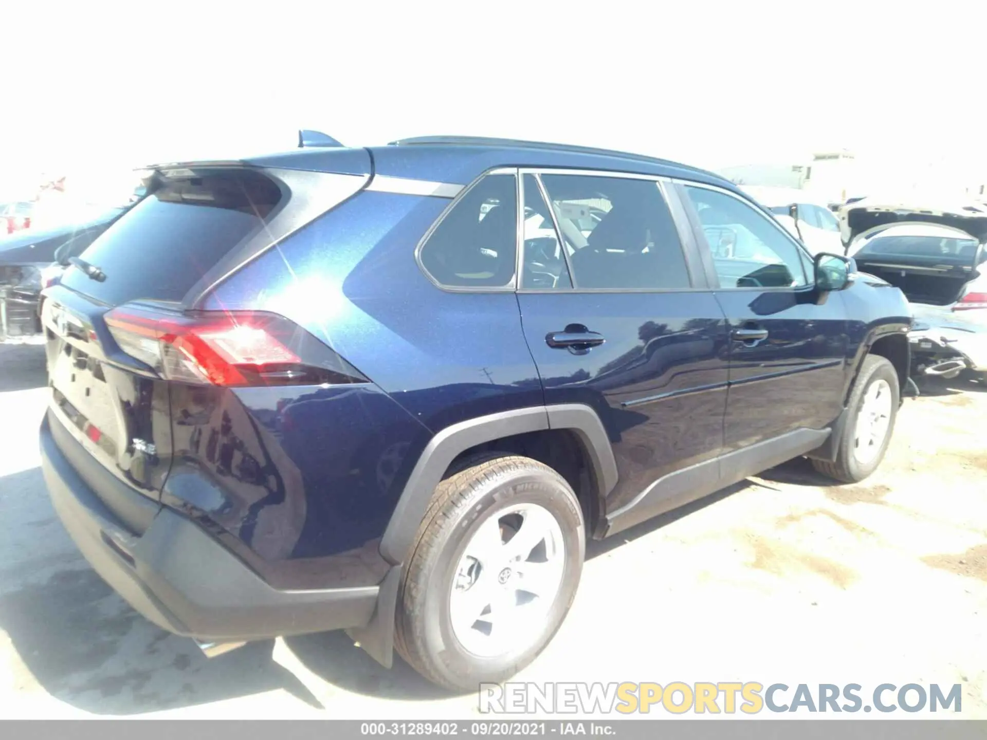 4 Photograph of a damaged car 2T3W1RFV8MW148400 TOYOTA RAV4 2021