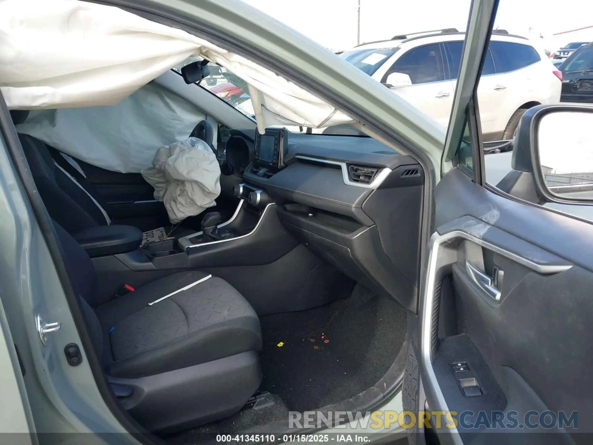 5 Photograph of a damaged car 2T3W1RFV9MC091948 TOYOTA RAV4 2021