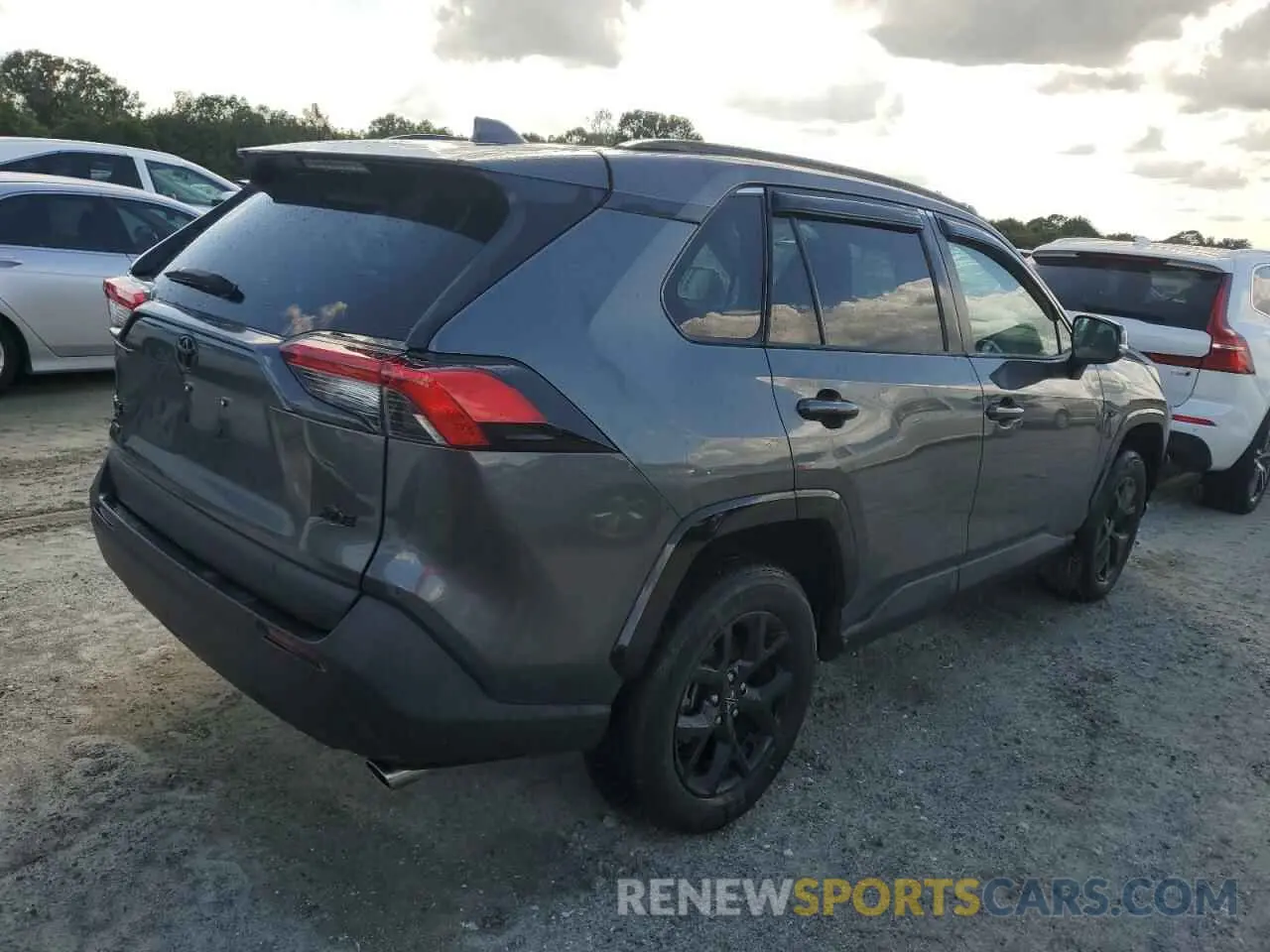 3 Фотография поврежденного автомобиля 2T3W1RFV9MC138475 TOYOTA RAV4 2021