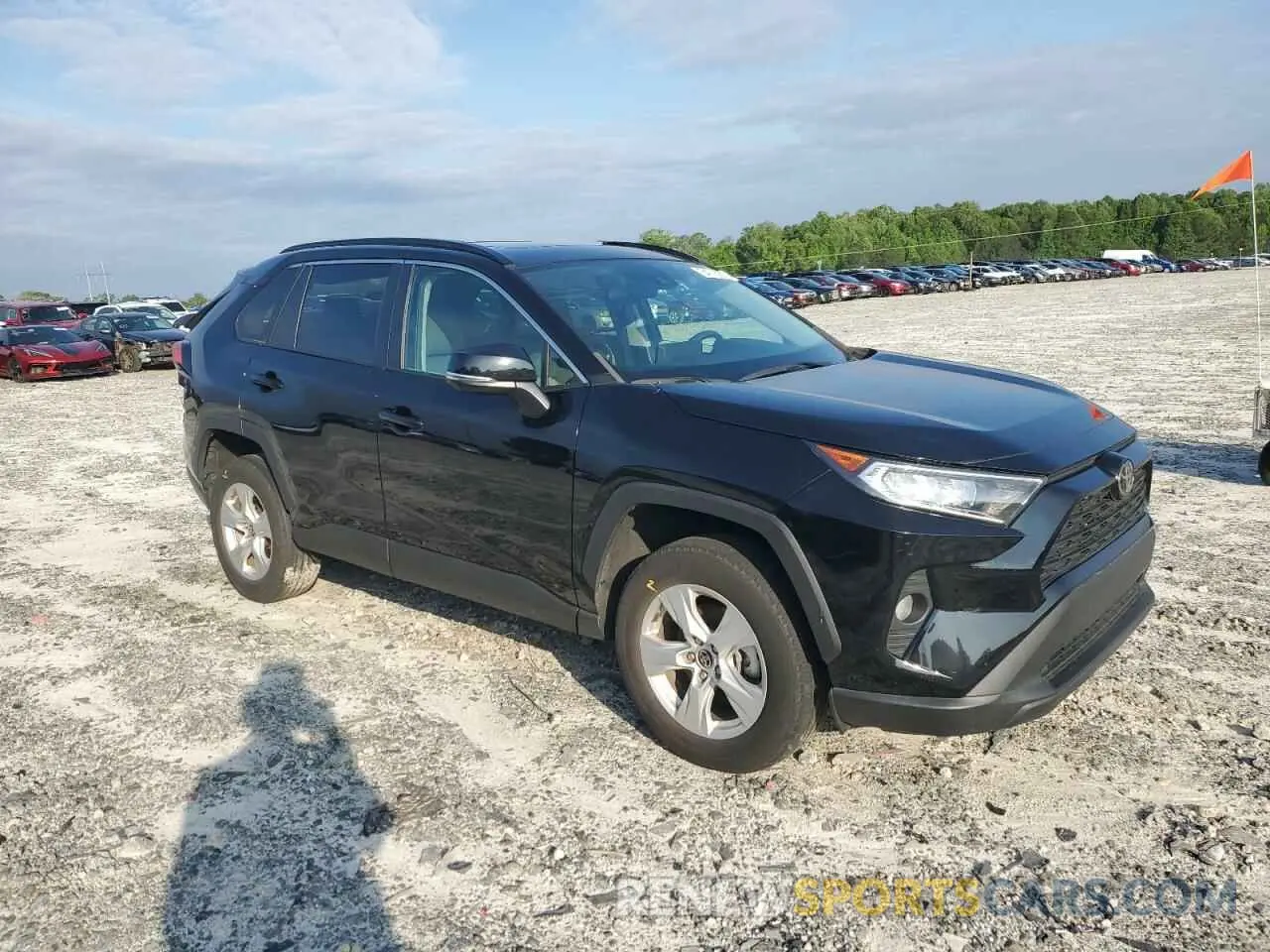 4 Photograph of a damaged car 2T3W1RFV9MC145863 TOYOTA RAV4 2021