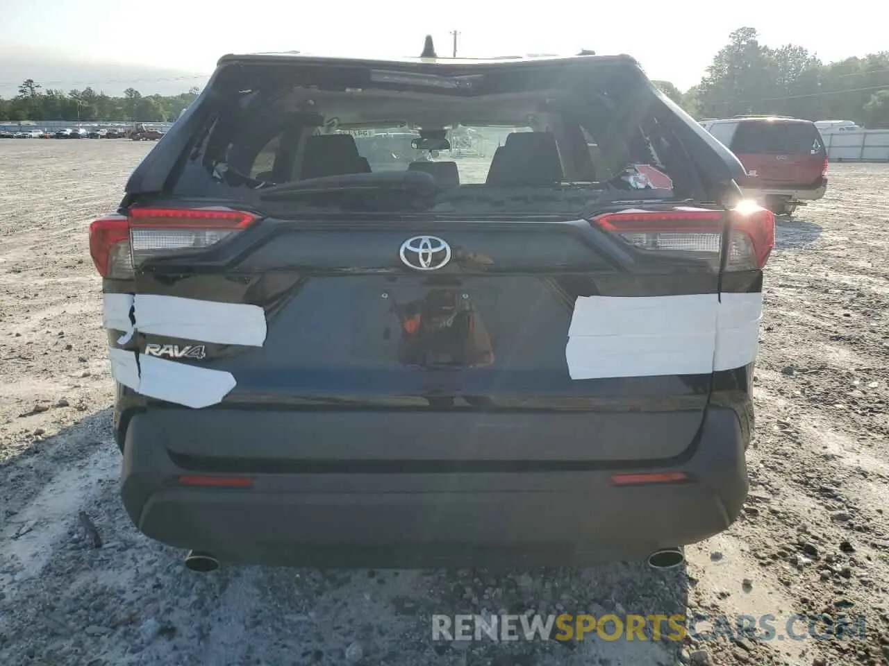 6 Photograph of a damaged car 2T3W1RFV9MC145863 TOYOTA RAV4 2021