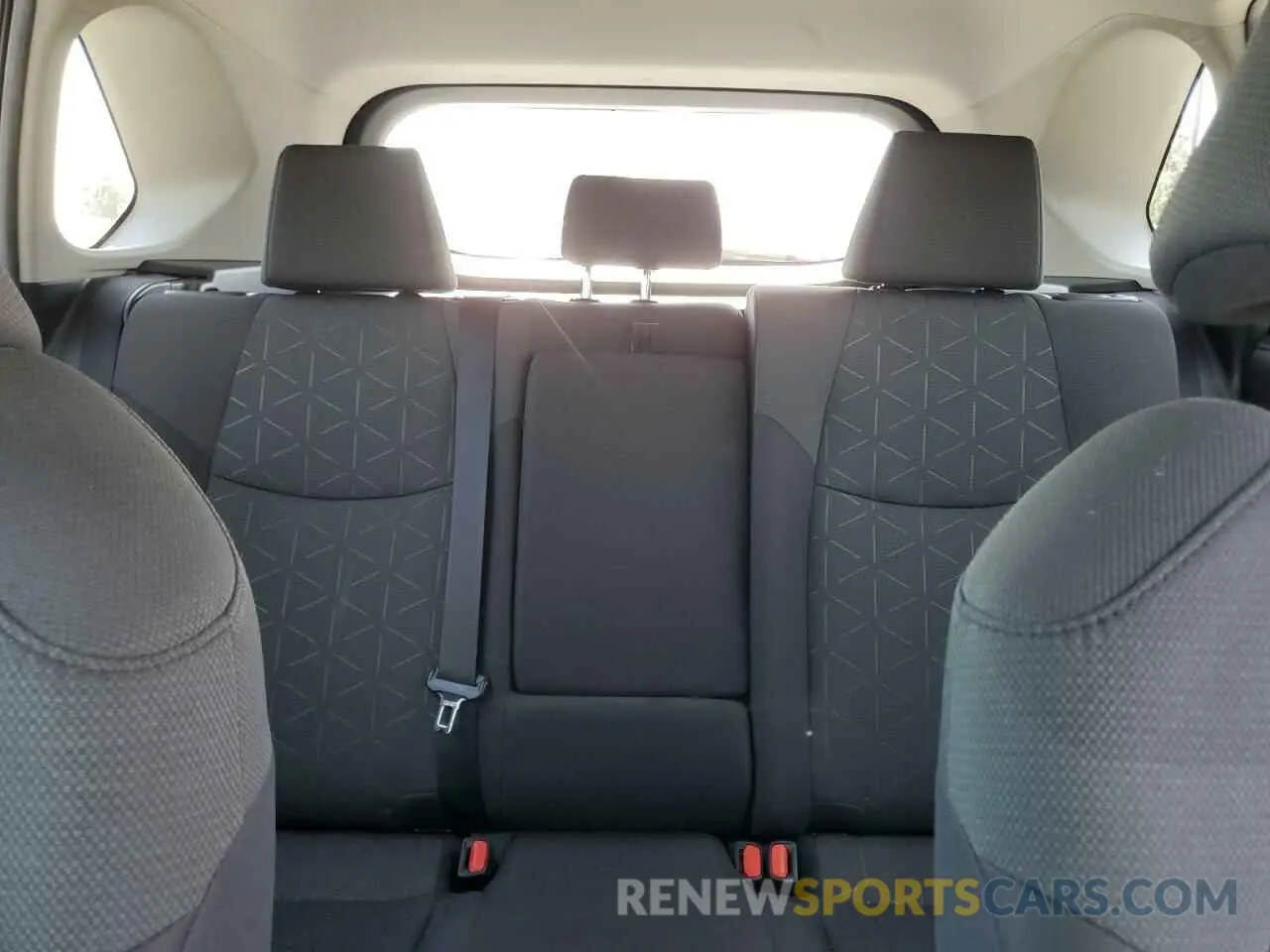 10 Фотография поврежденного автомобиля 2T3W1RFV9MC149489 TOYOTA RAV4 2021