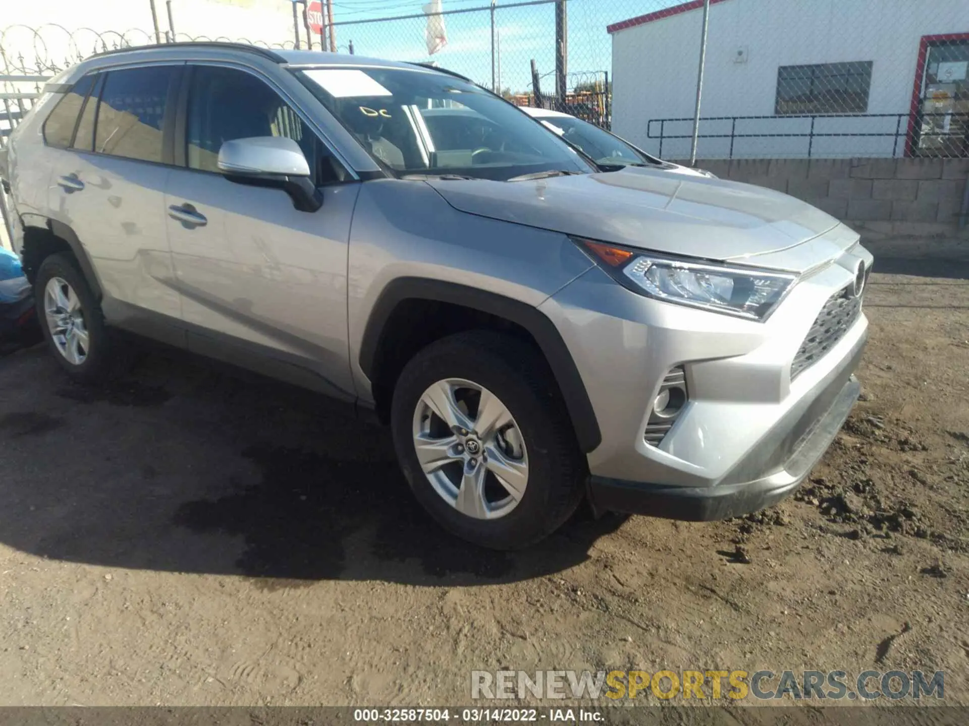 1 Фотография поврежденного автомобиля 2T3W1RFV9MW120668 TOYOTA RAV4 2021