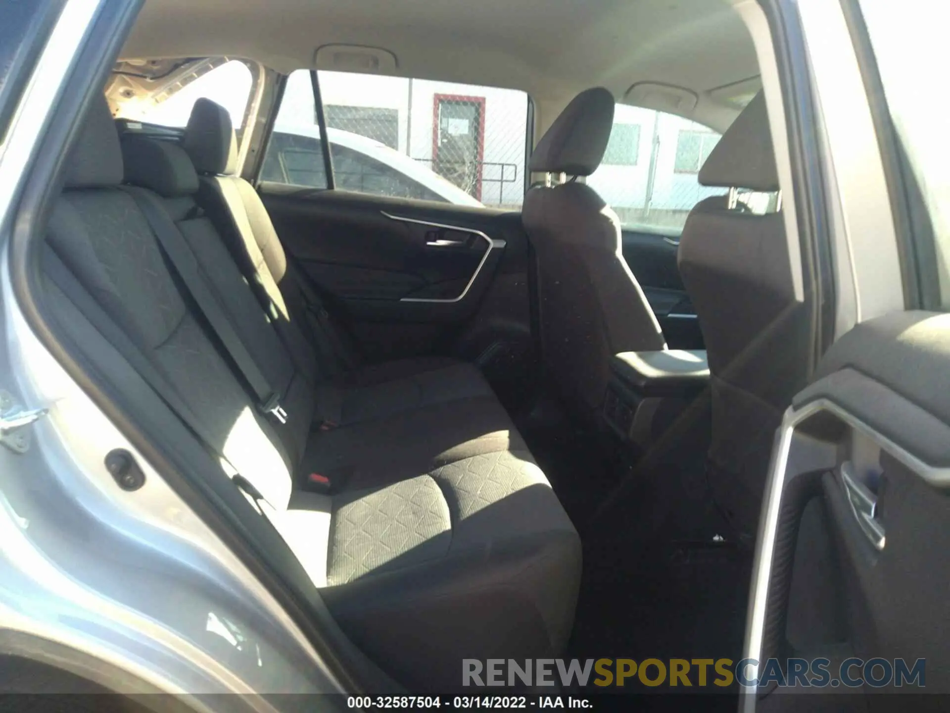 8 Фотография поврежденного автомобиля 2T3W1RFV9MW120668 TOYOTA RAV4 2021