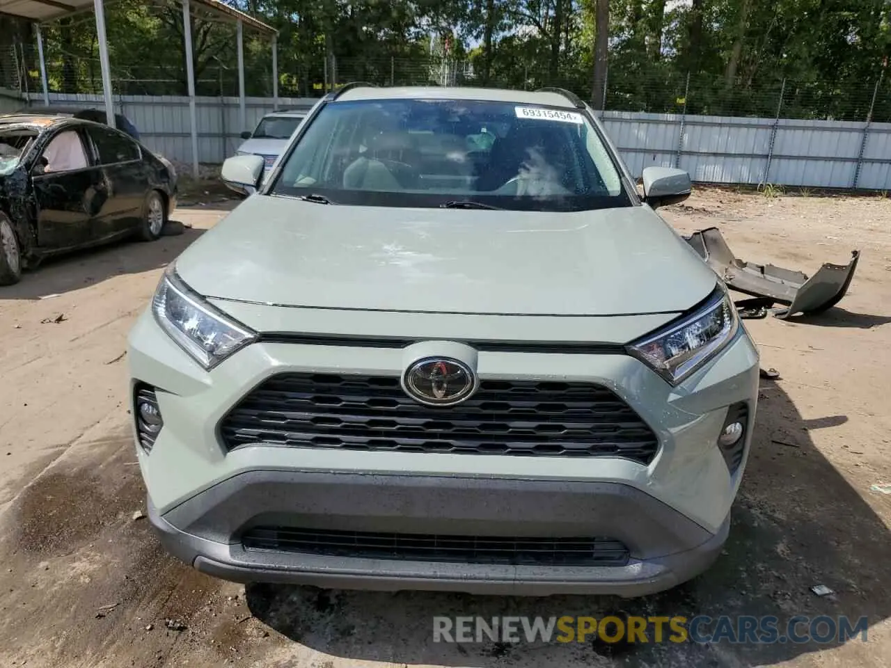 5 Photograph of a damaged car 2T3W1RFV9MW125790 TOYOTA RAV4 2021