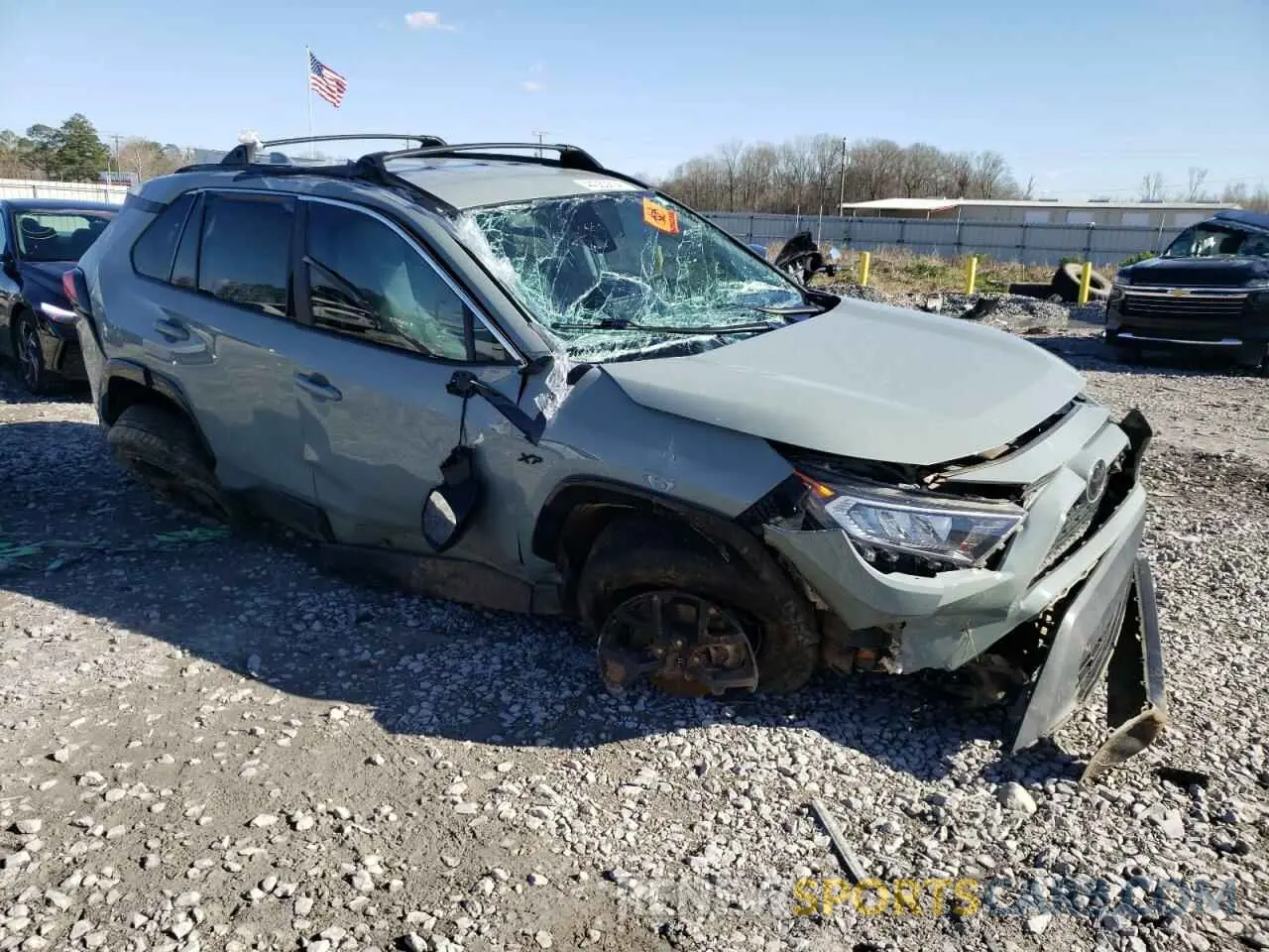 4 Photograph of a damaged car 2T3W1RFV9MW145781 TOYOTA RAV4 2021