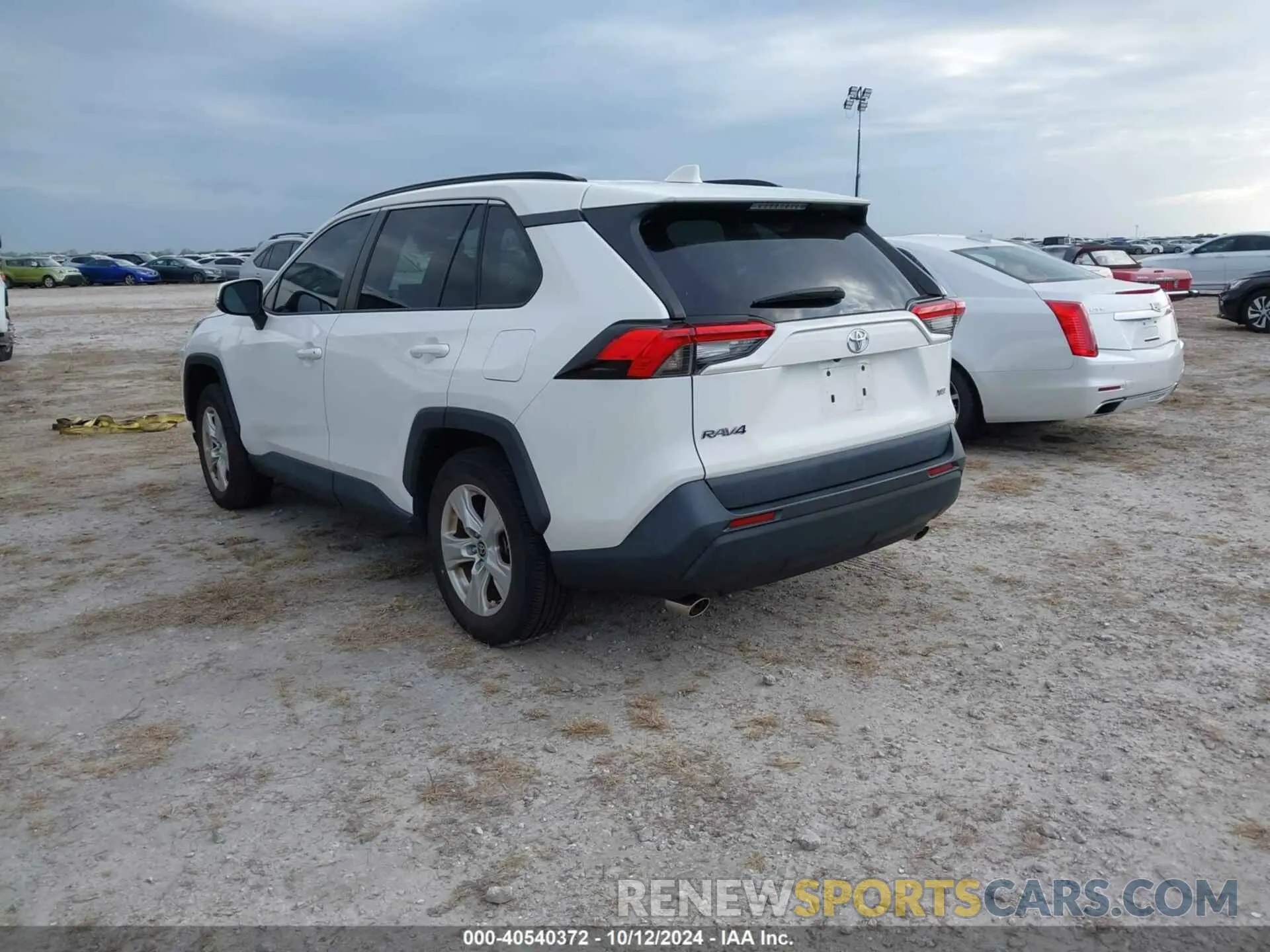 3 Фотография поврежденного автомобиля 2T3W1RFVXMC133737 TOYOTA RAV4 2021