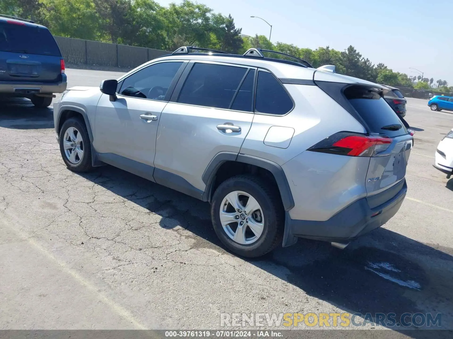 3 Фотография поврежденного автомобиля 2T3W1RFVXMW106617 TOYOTA RAV4 2021