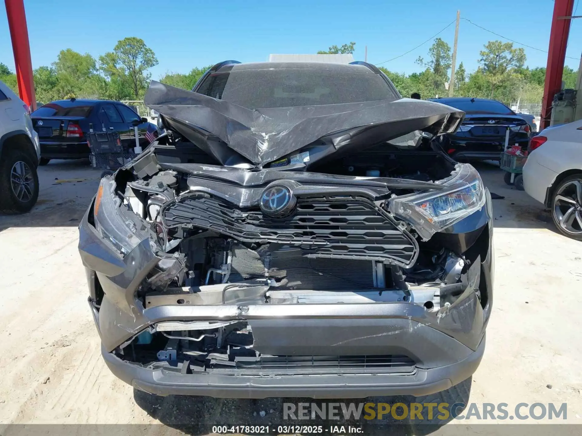 12 Фотография поврежденного автомобиля 2T3W1RFVXMW108061 TOYOTA RAV4 2021