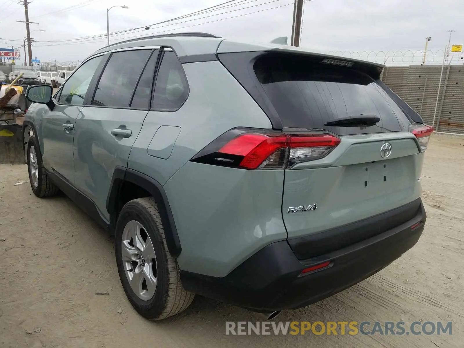 3 Photograph of a damaged car 2T3W1RFVXMW114975 TOYOTA RAV4 2021