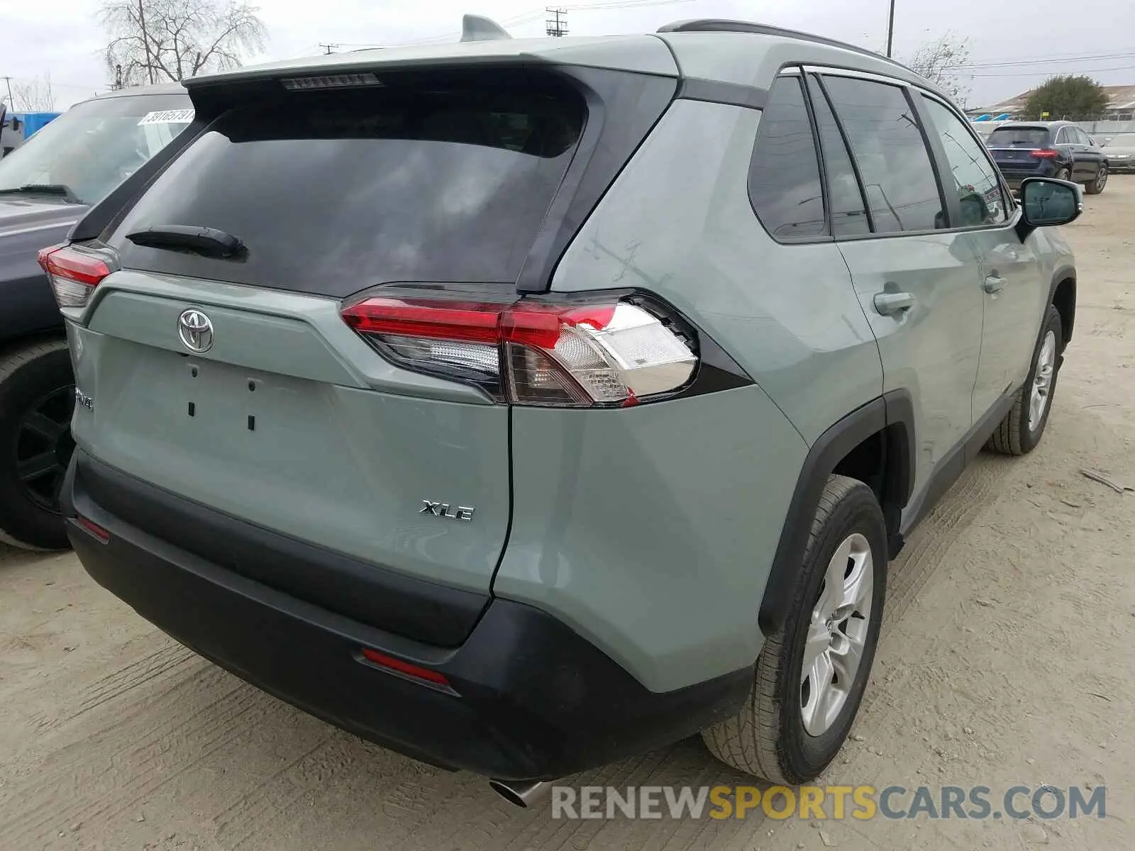 4 Photograph of a damaged car 2T3W1RFVXMW114975 TOYOTA RAV4 2021