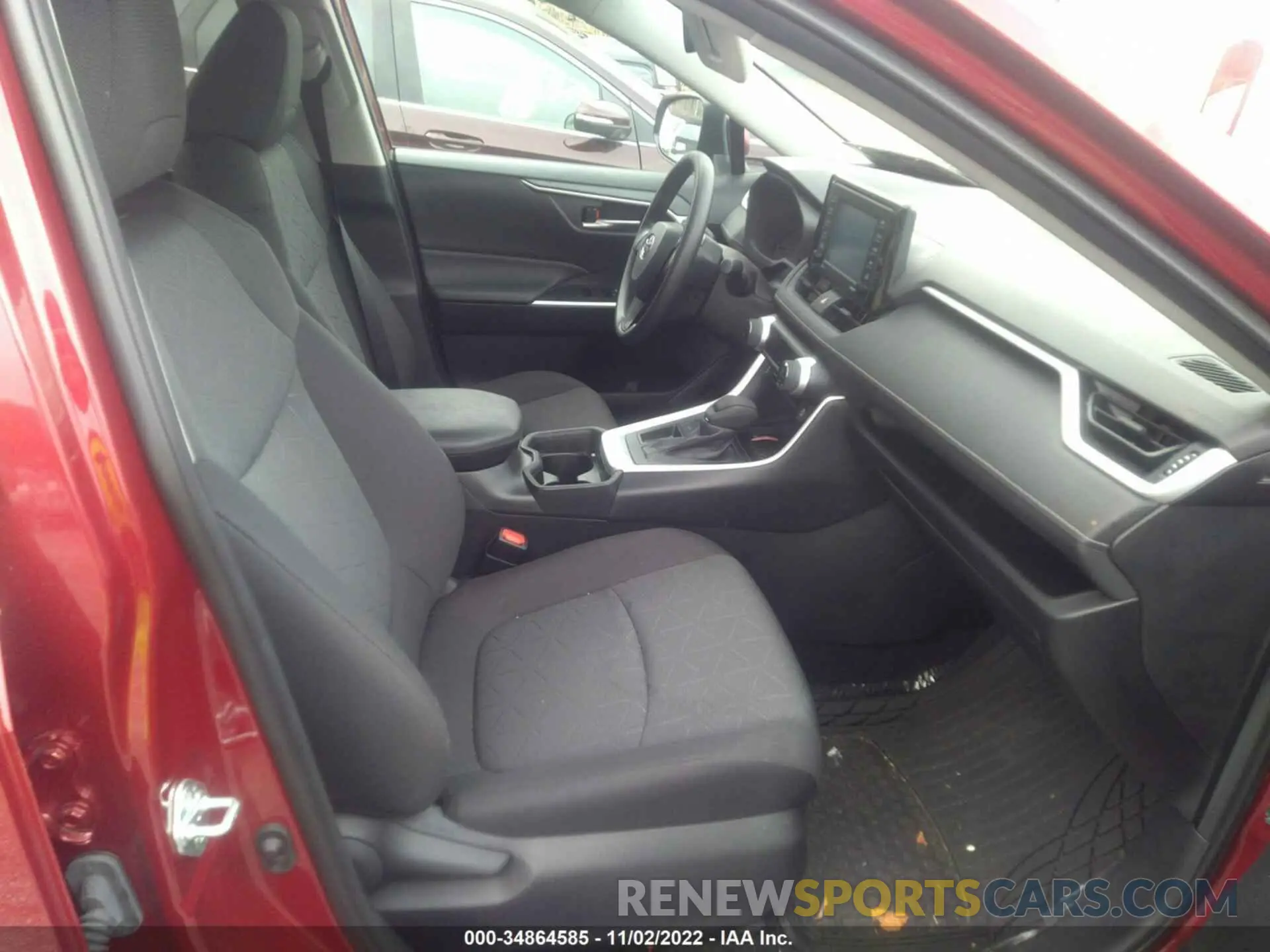 5 Photograph of a damaged car 2T3W1RFVXMW142954 TOYOTA RAV4 2021
