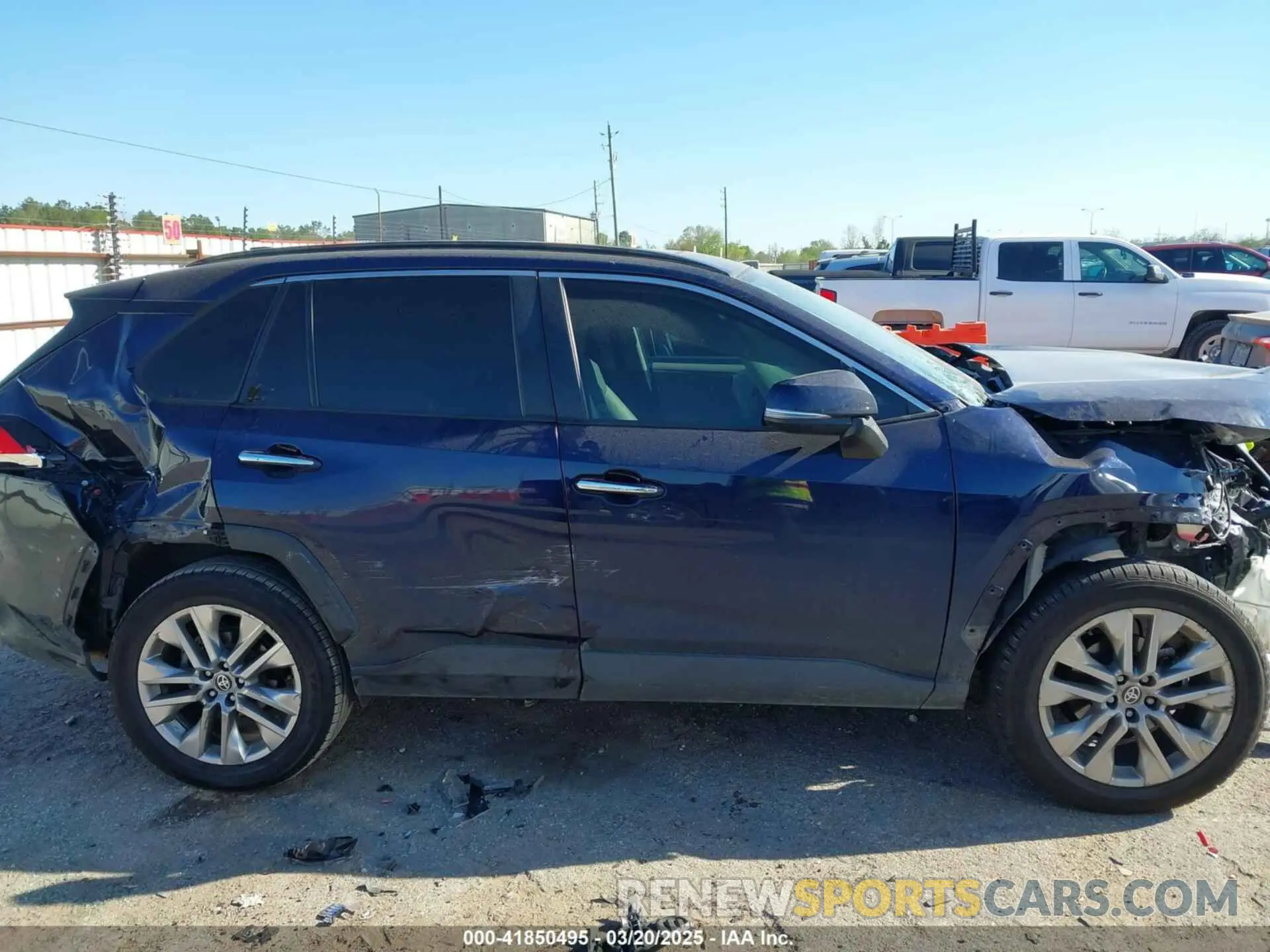 13 Photograph of a damaged car 2T3Y1RFV2MW149034 TOYOTA RAV4 2021