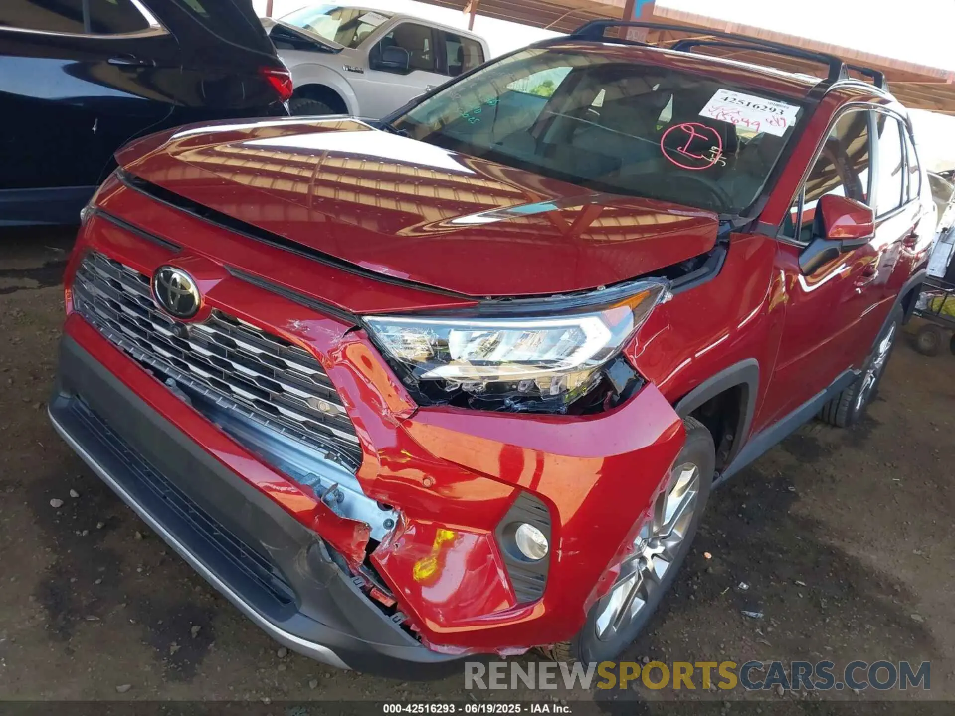 6 Photograph of a damaged car 2T3Y1RFV5MW123382 TOYOTA RAV4 2021