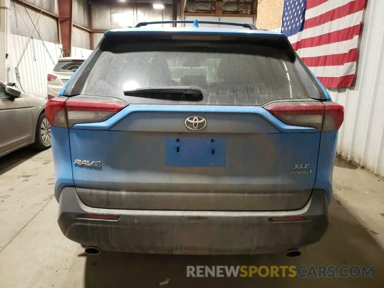 6 Photograph of a damaged car 4T3B6RFV0MU035525 TOYOTA RAV4 2021