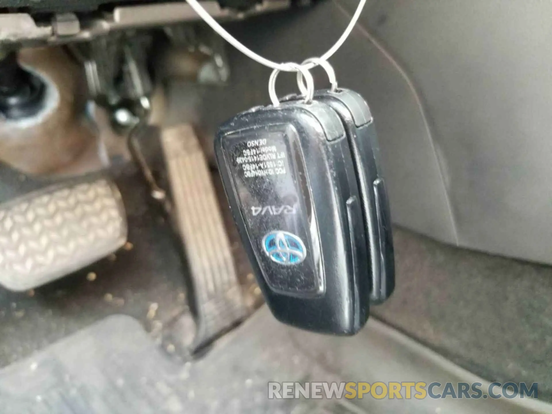 16 Photograph of a damaged car 4T3B6RFV1MU032438 TOYOTA RAV4 2021