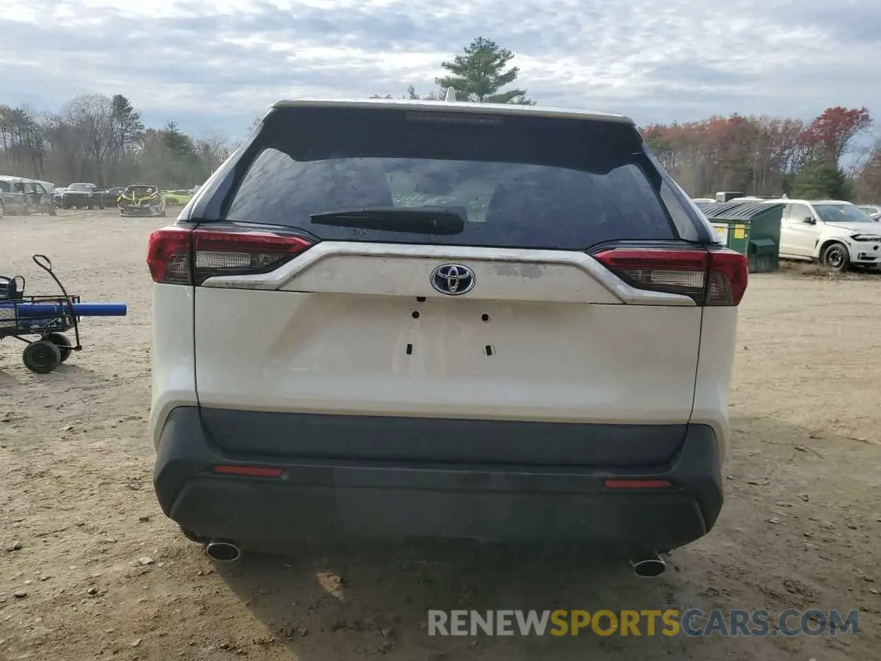 6 Photograph of a damaged car 4T3B6RFV1MU049966 TOYOTA RAV4 2021