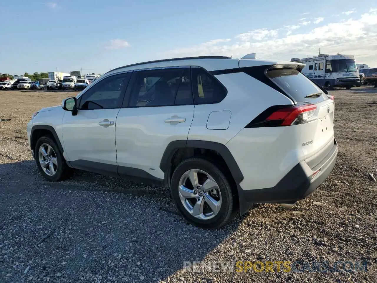 2 Photograph of a damaged car 4T3B6RFV1MU057016 TOYOTA RAV4 2021