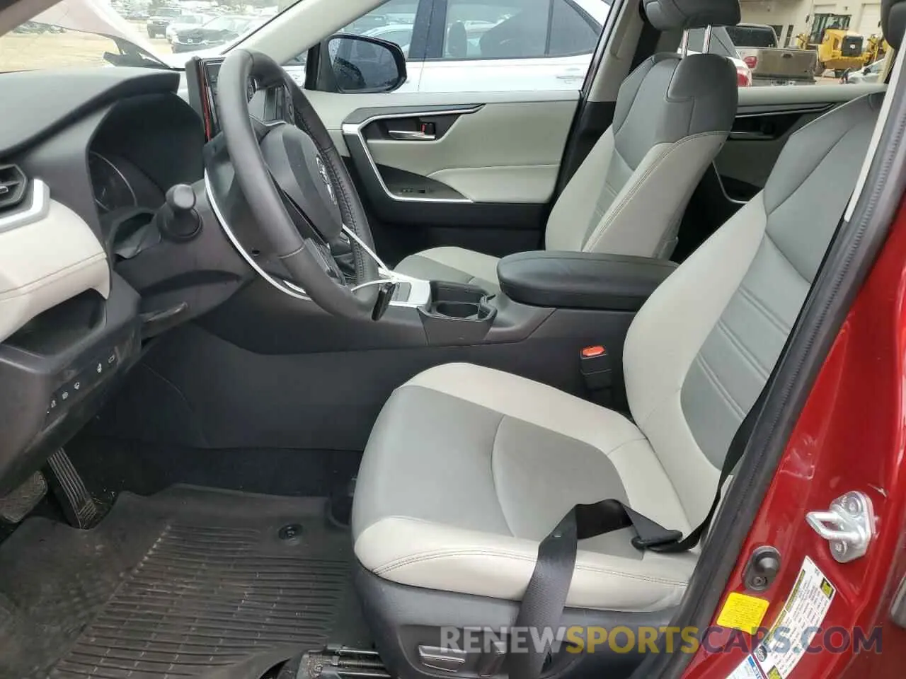 7 Фотография поврежденного автомобиля 4T3B6RFV6MU040003 TOYOTA RAV4 2021