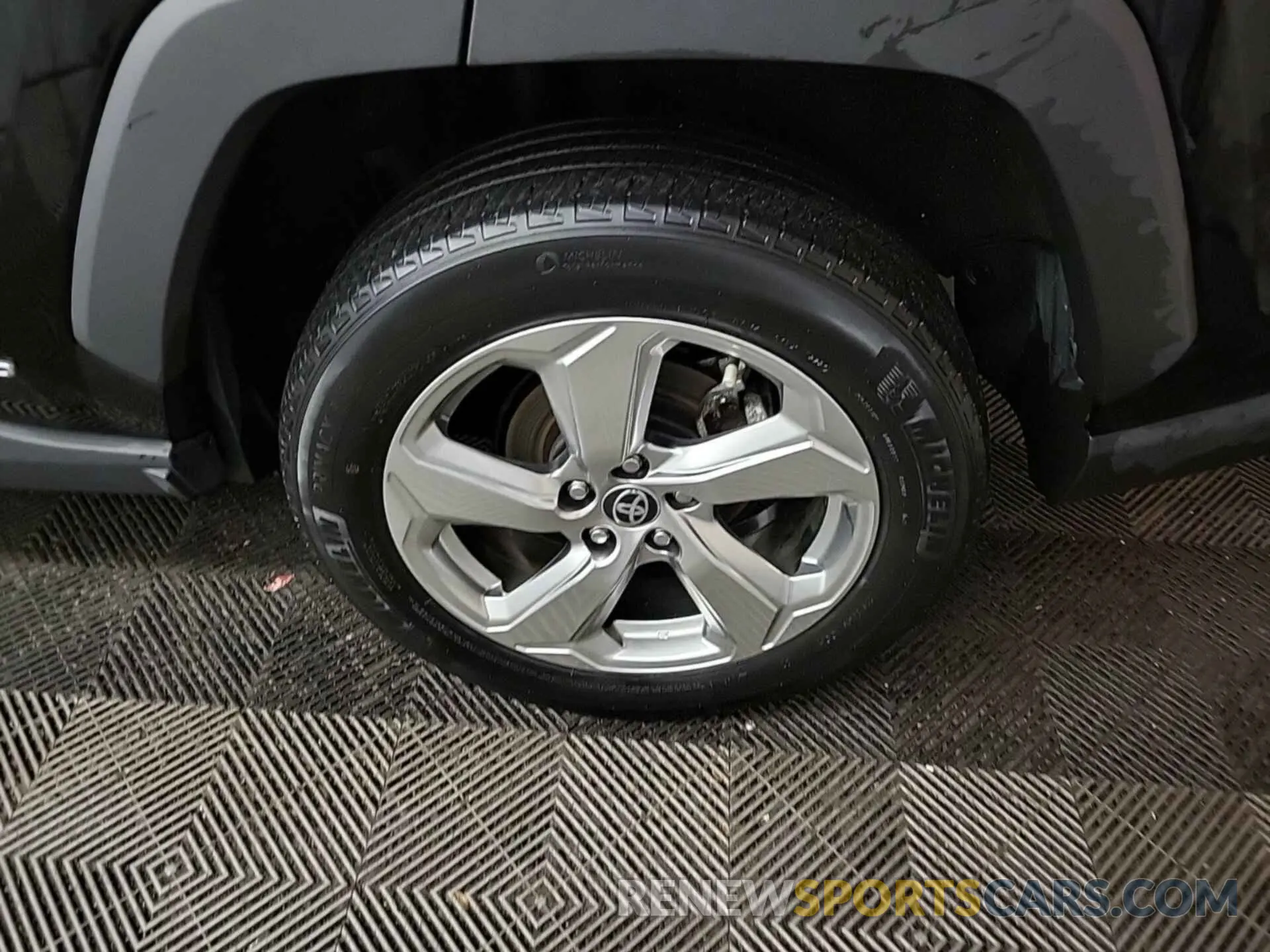 20 Photograph of a damaged car 4T3B6RFV7MU049292 TOYOTA RAV4 2021