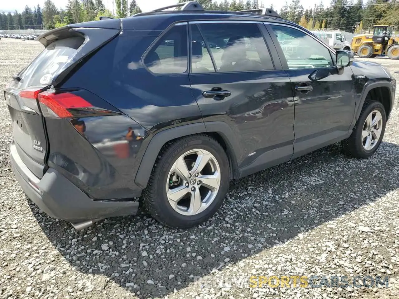 3 Фотография поврежденного автомобиля 4T3B6RFV7MU057117 TOYOTA RAV4 2021
