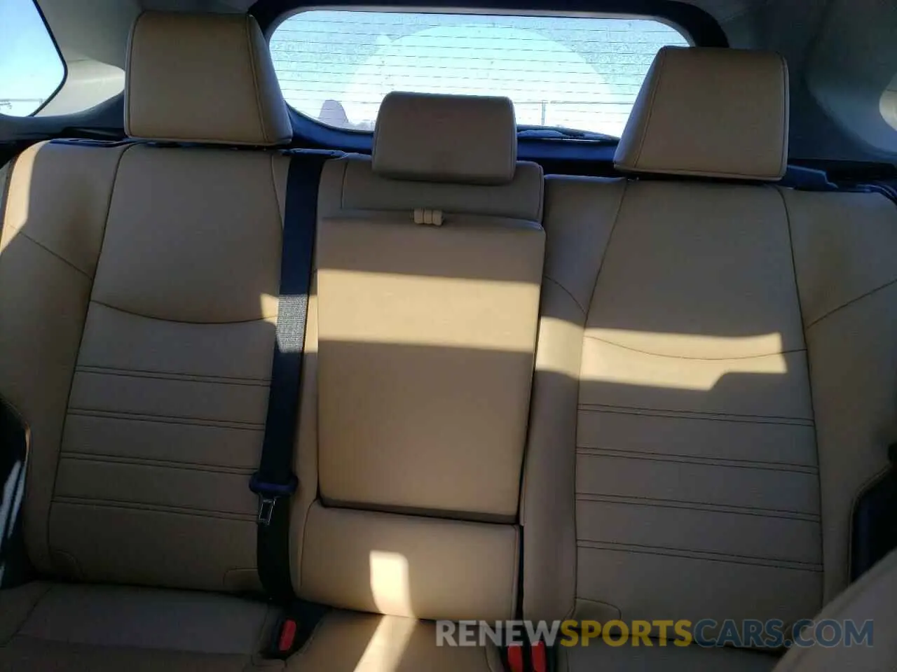10 Фотография поврежденного автомобиля 4T3B6RFV9MU051867 TOYOTA RAV4 2021